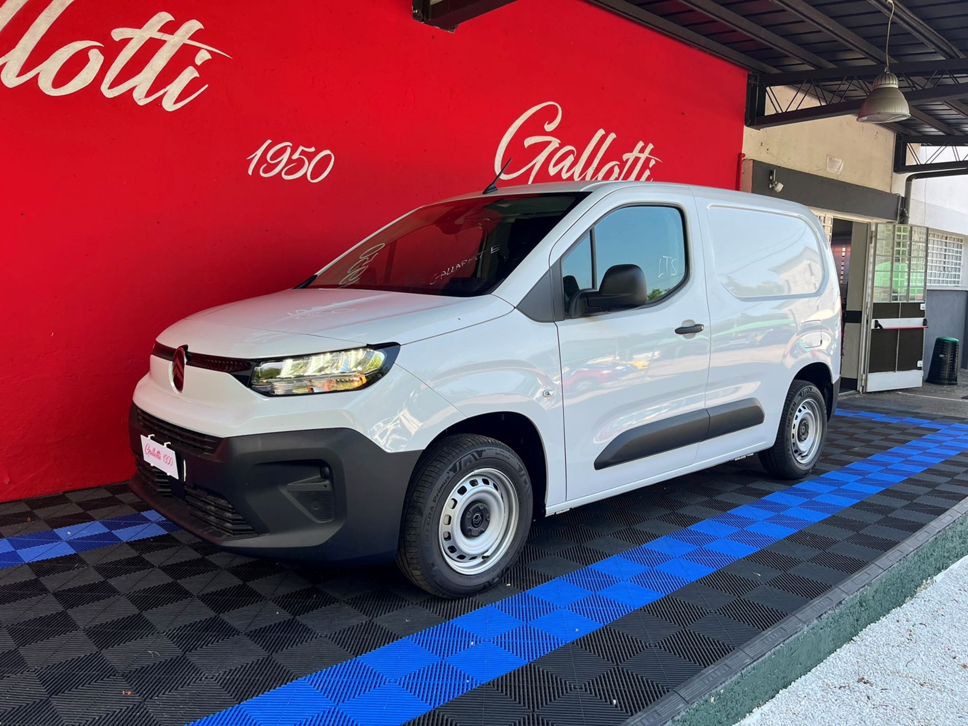 Van M 1.5 BlueHDi 100cv s&s Standard + IVA - SENZA VINCOLI DI FINANZIAMENTO - Gallotti Auto