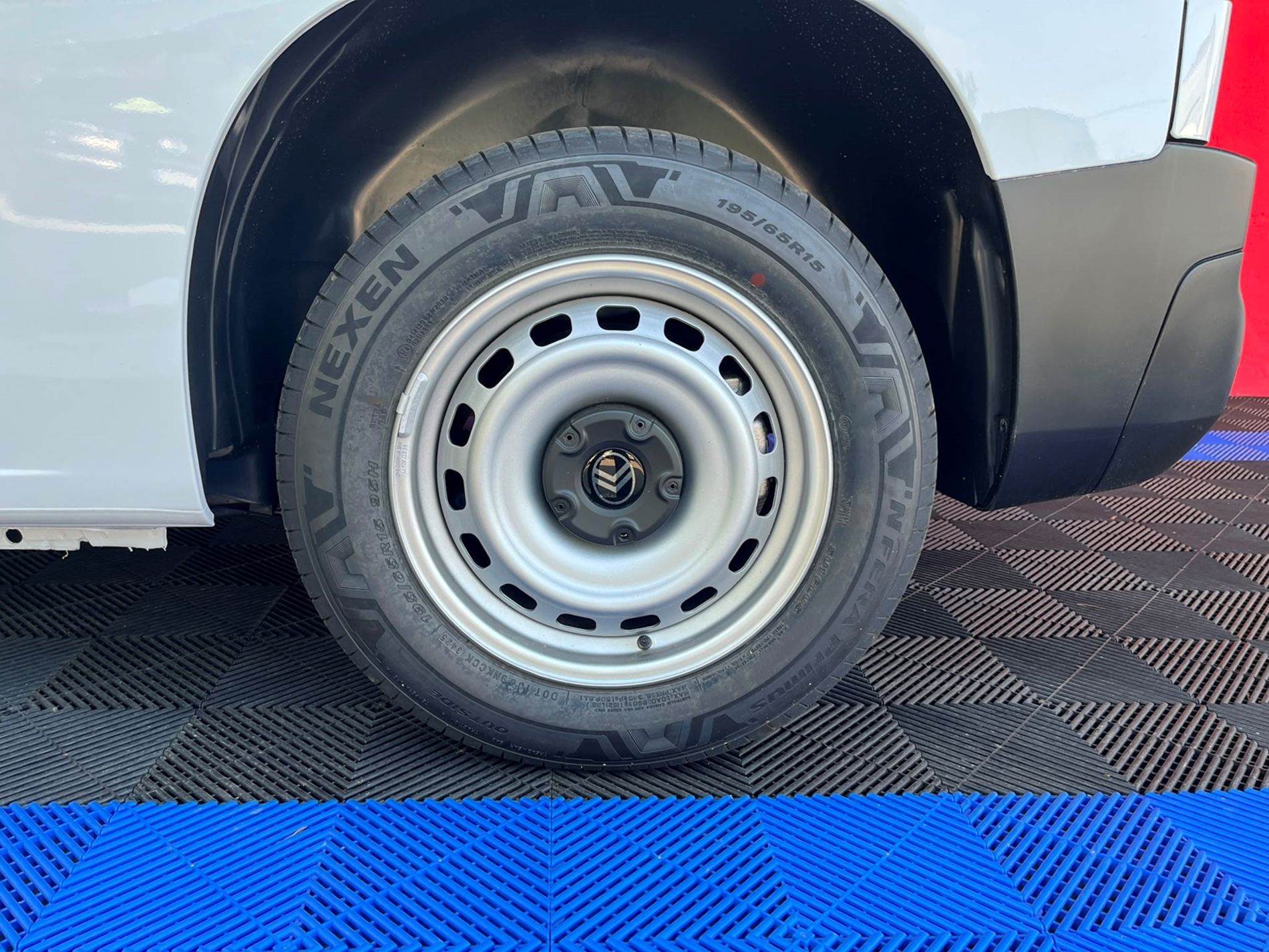 Van M 1.5 BlueHDi 100cv s&s Standard + IVA - SENZA VINCOLI DI FINANZIAMENTO - Gallotti Auto
