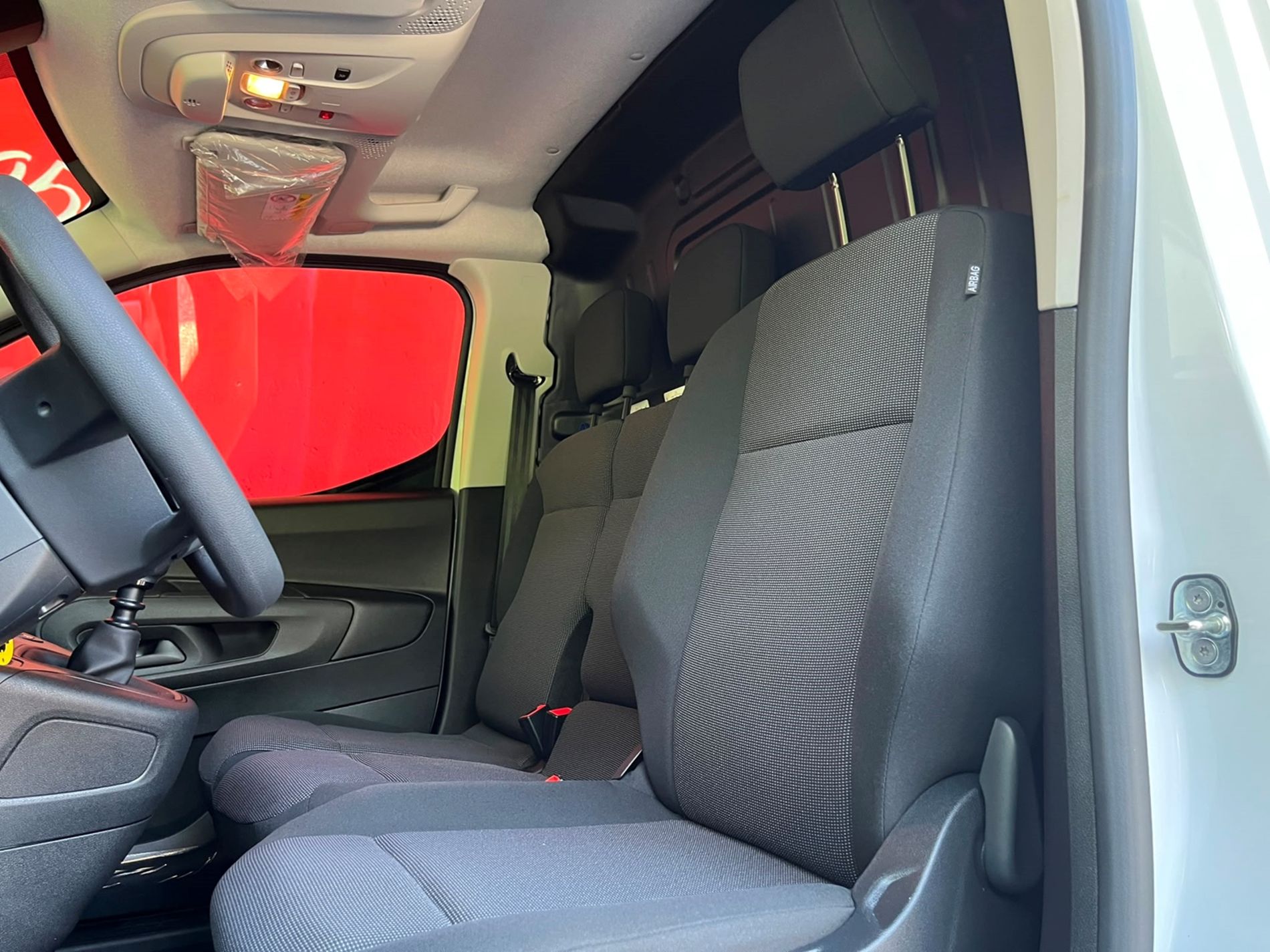 Van M 1.5 BlueHDi 100cv s&s Standard + IVA - SENZA VINCOLI DI FINANZIAMENTO - Gallotti Auto