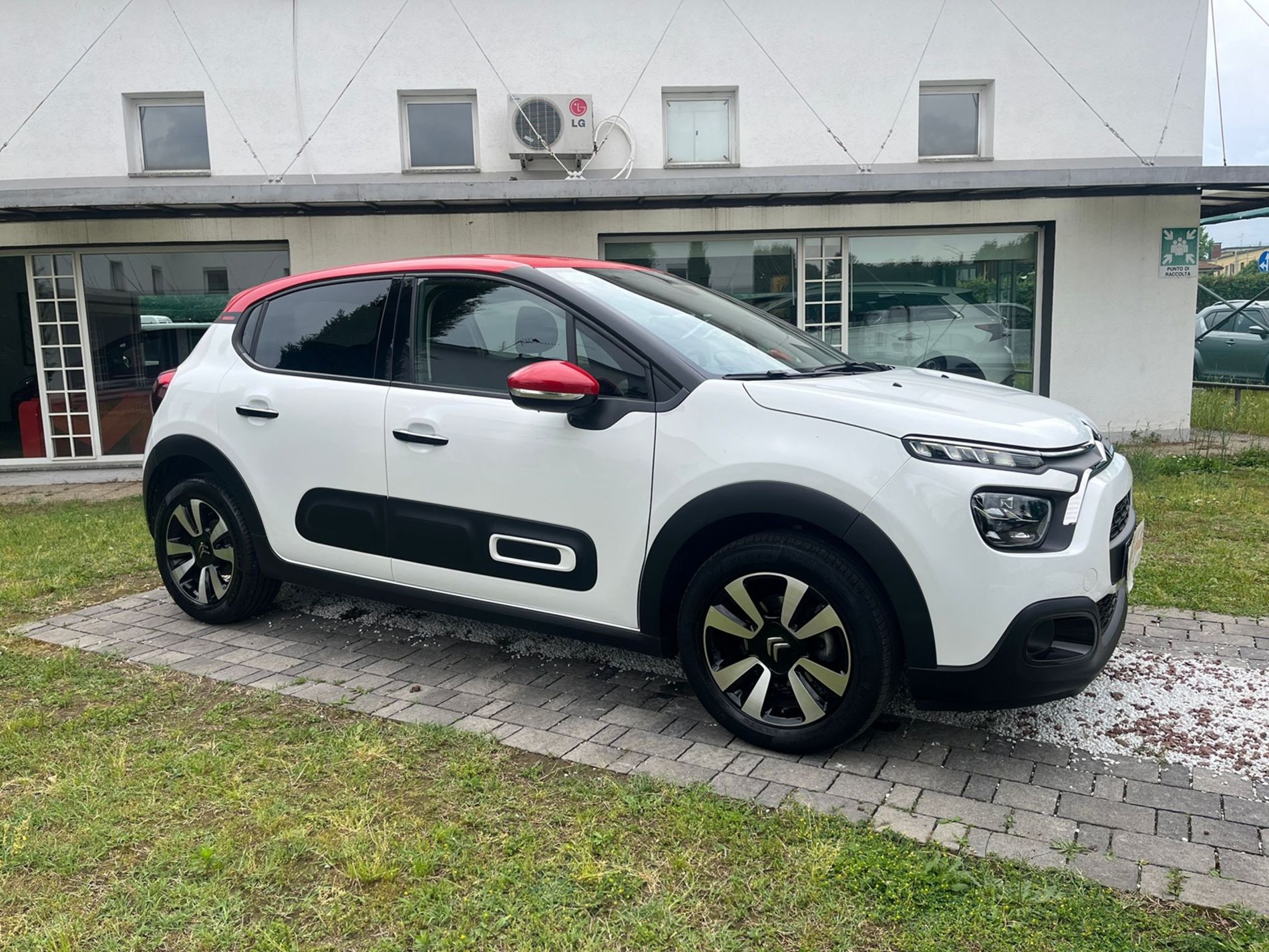 1.2 puretech Shine s&s 110cv EAT6 - Gallotti Auto