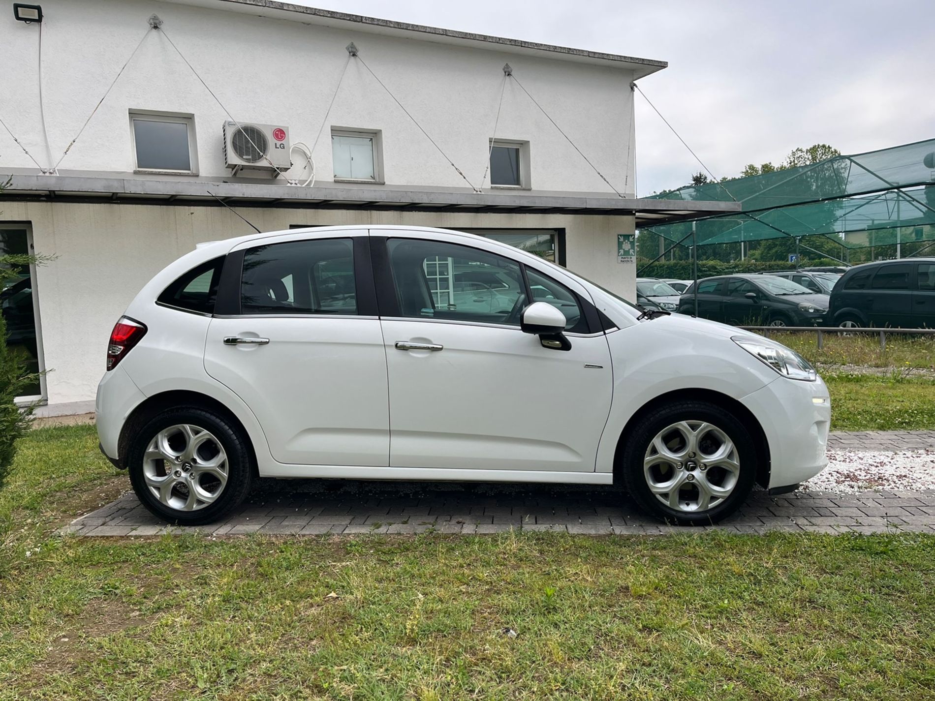 1.2 puretech 82cv - SENZA VINCOLI DI FINANZIAMENTO - Gallotti Auto