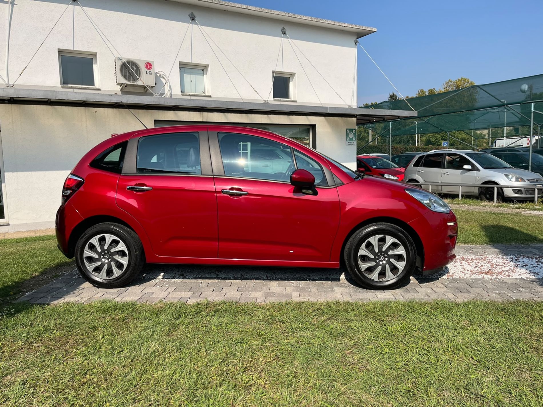 1.2 Exclusive 82cv - RISERVATA A COMMERCIANTI D’AUTO - Gallotti Auto