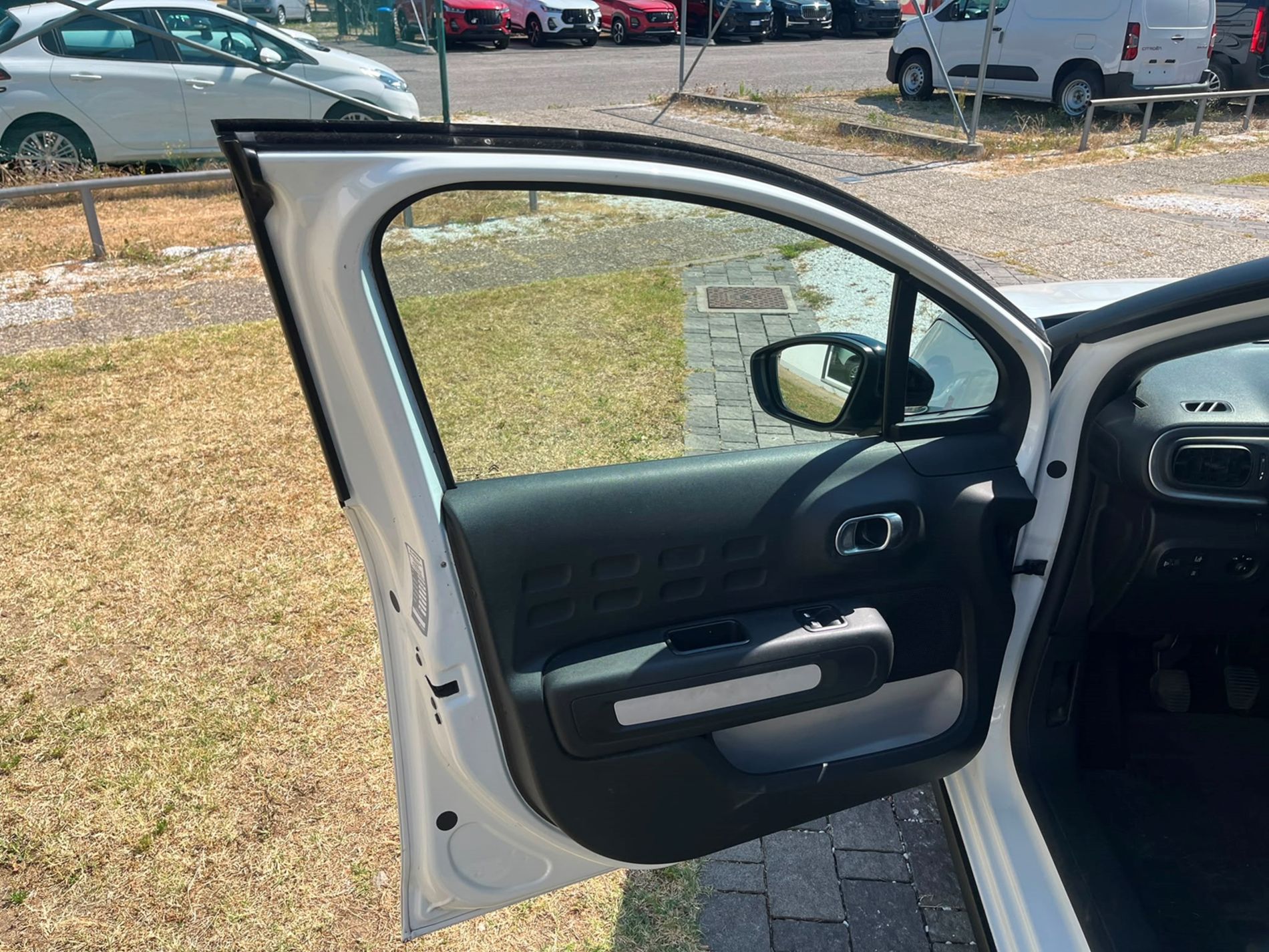1.2 puretech Feel 82cv - SENZA VINCOLI DI FINANZIAMENTO - Gallotti Auto