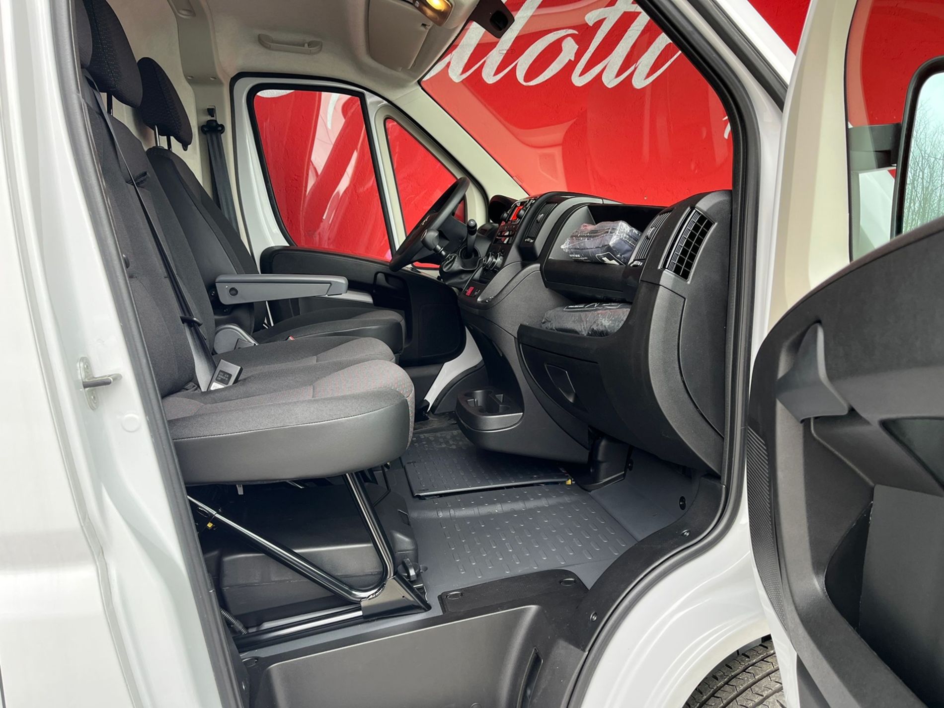 33 L3H2 BLUEHDI 120cv+IVA - Gallotti Auto