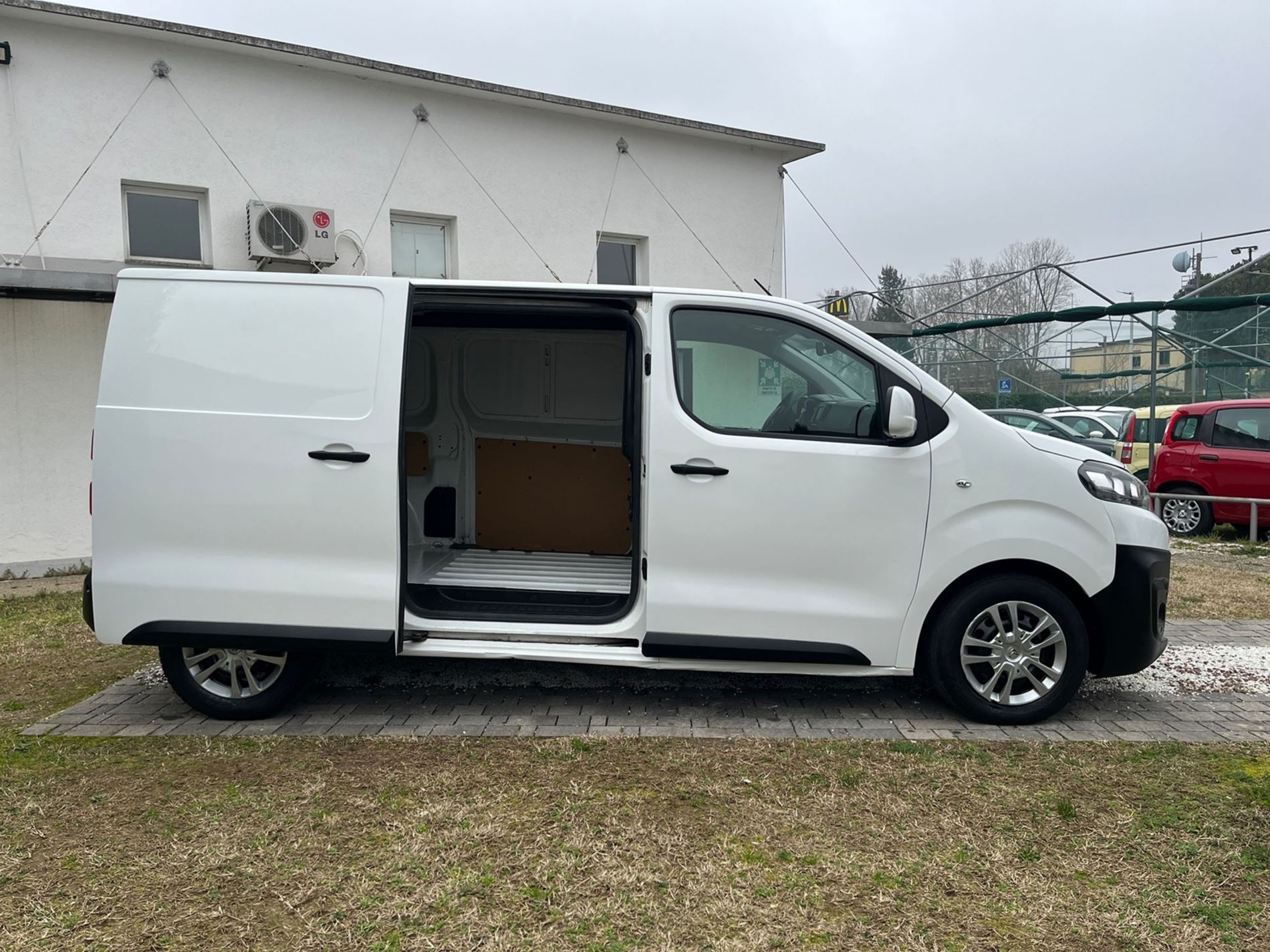 BlueHDi 120 PM-TN Furgone M Comfort + IVA - Gallotti Auto