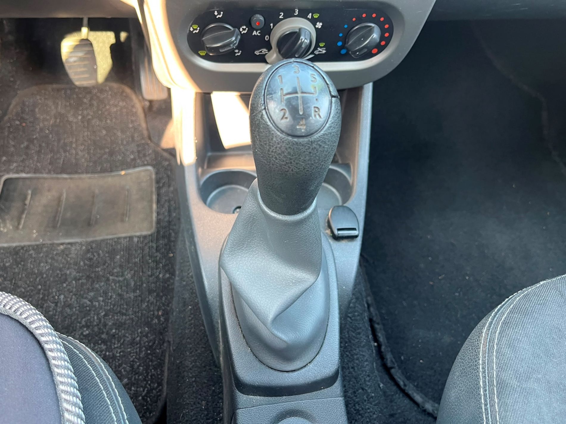 1.5 dci Stepway 90cv E5  - RISERVATA A COMMERCIANTI D’AUTO - Gallotti Auto