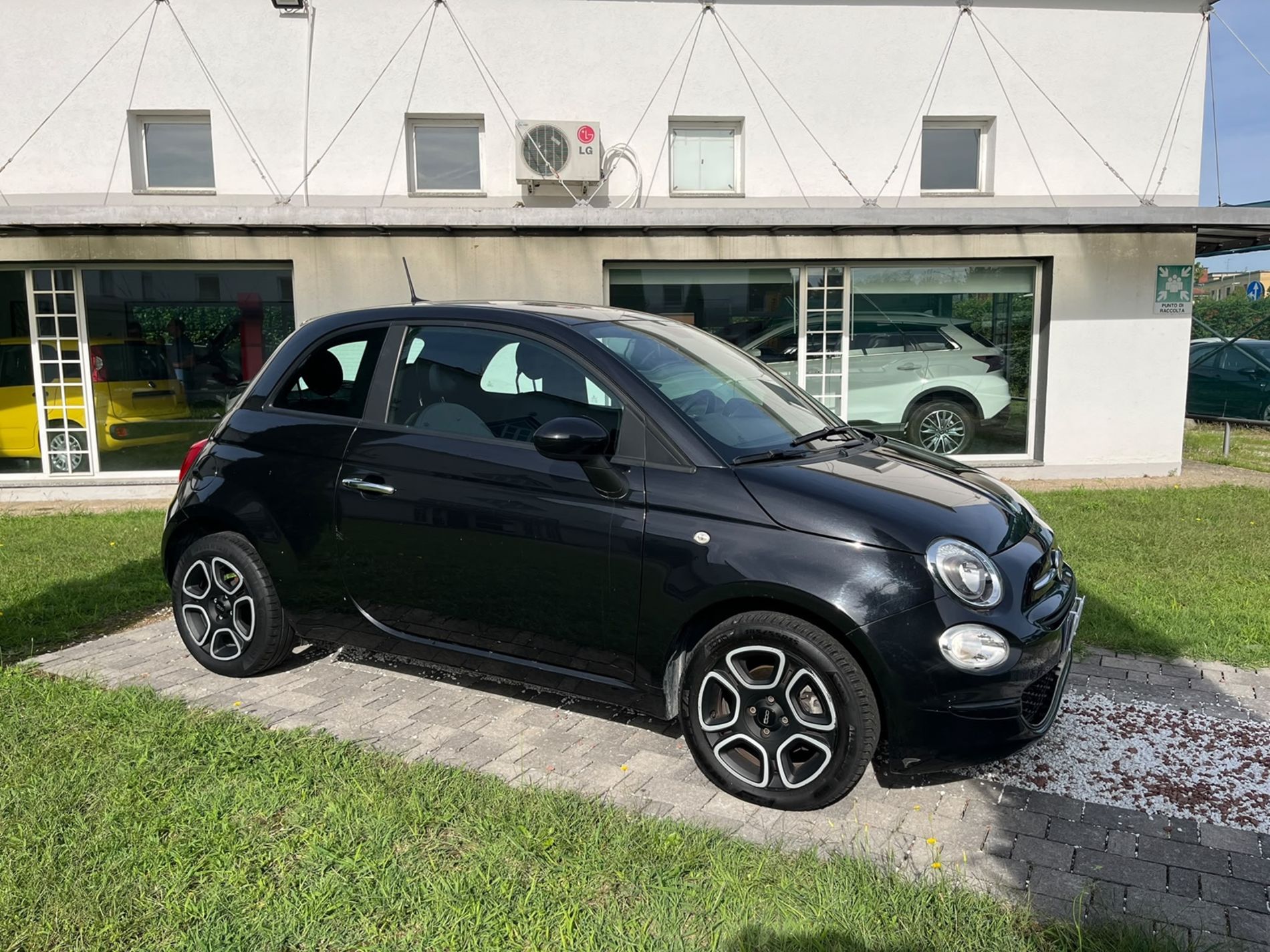 1.0 hybrid Club 70cv - SENZA VINCOLI DI FINANZIAMENTO - Gallotti Auto