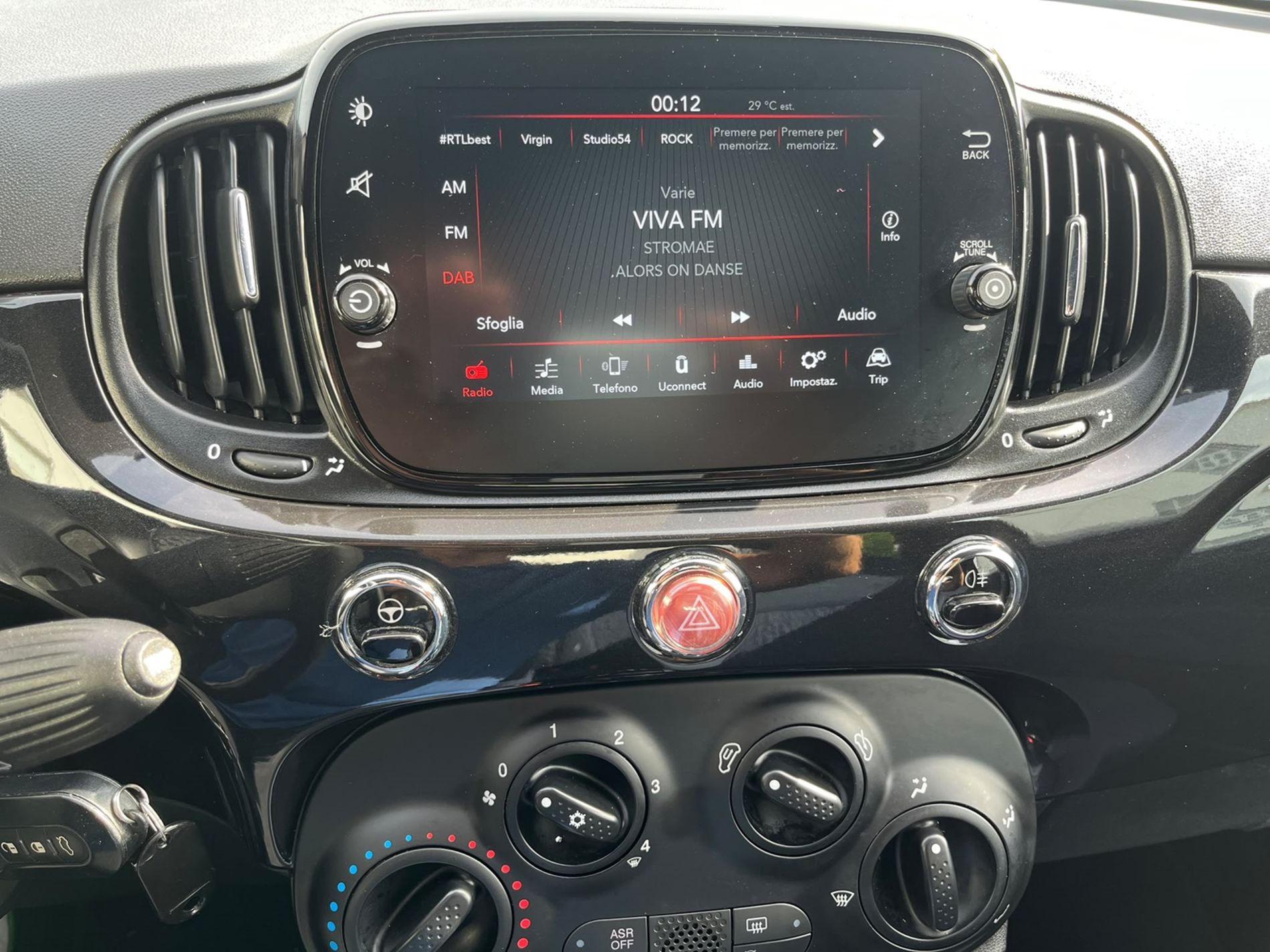 1.0 hybrid Club 70cv - SENZA VINCOLI DI FINANZIAMENTO - Gallotti Auto