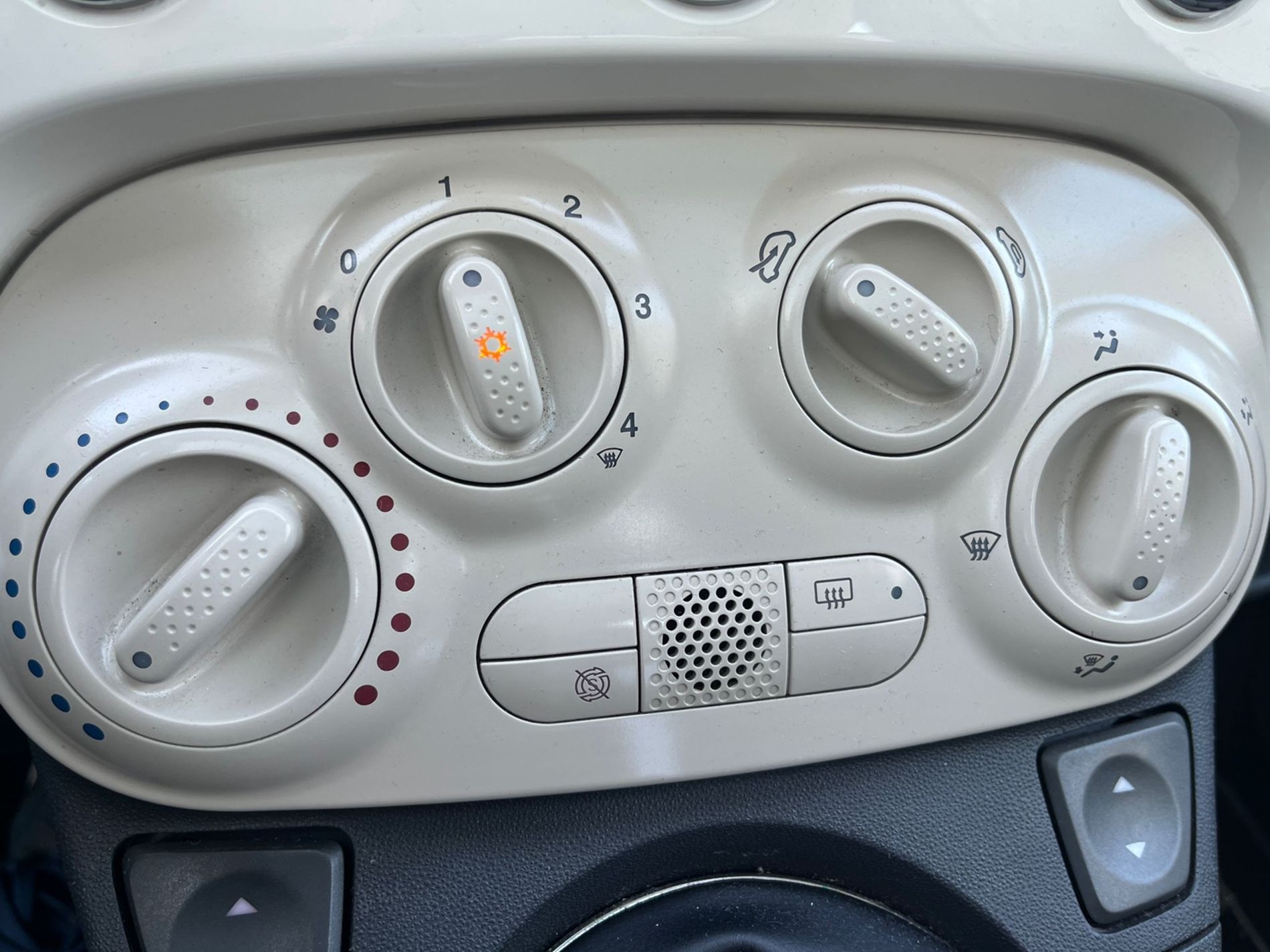 1.2 Lounge 69cv - RISERVATA A COMMERCIANTI D’AUTO - Gallotti Auto