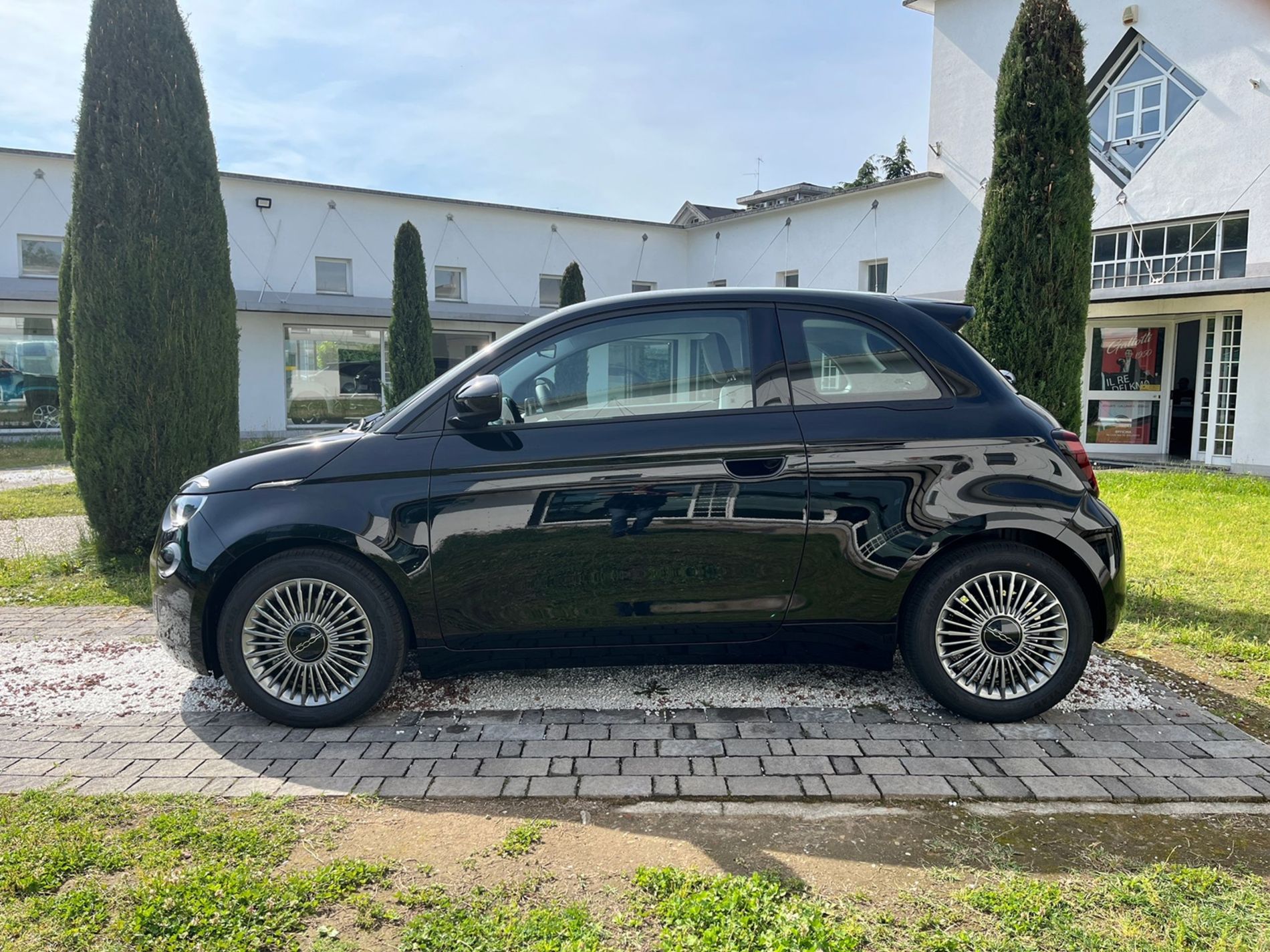 Icon 1.0 hybrid 65cv - Gallotti Auto