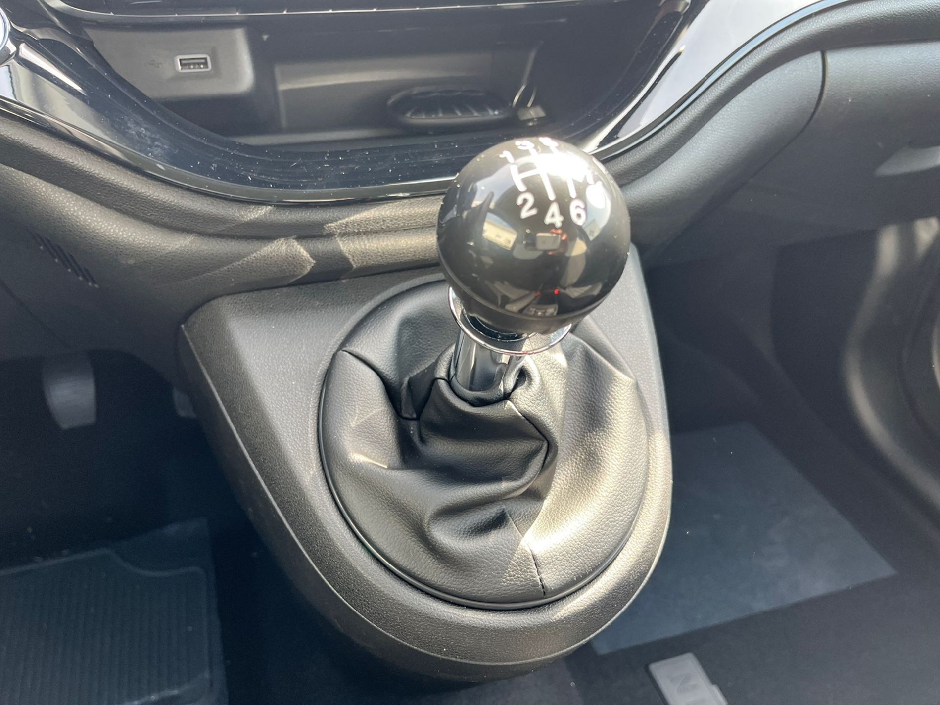 Icon 1.0 hybrid 65cv - Gallotti Auto