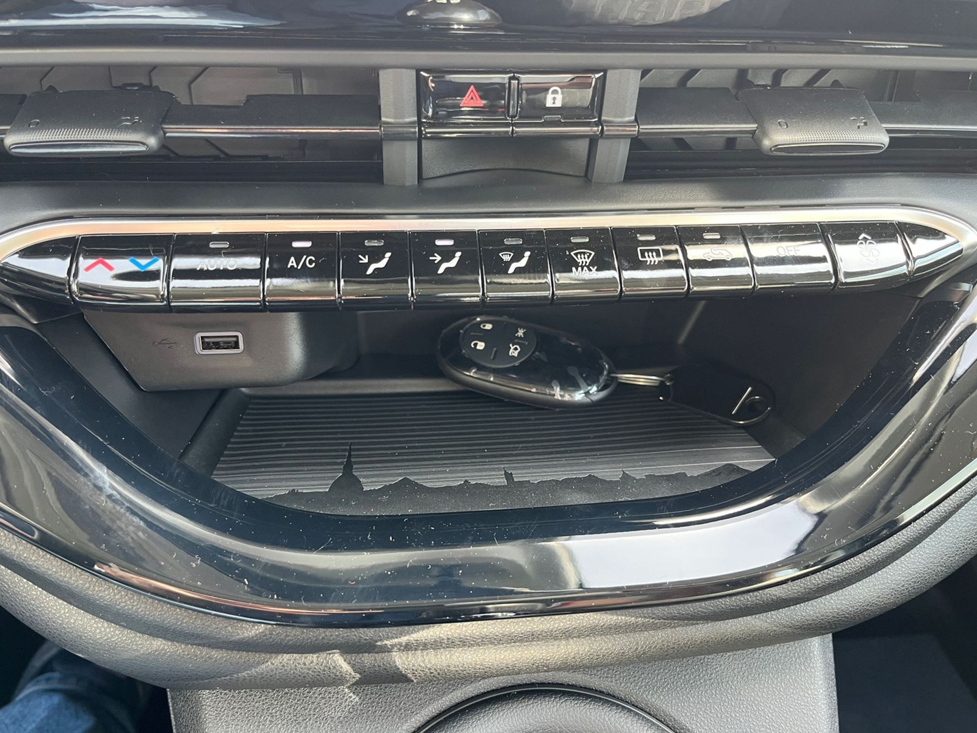 Icon 1.0 hybrid 65cv - Gallotti Auto