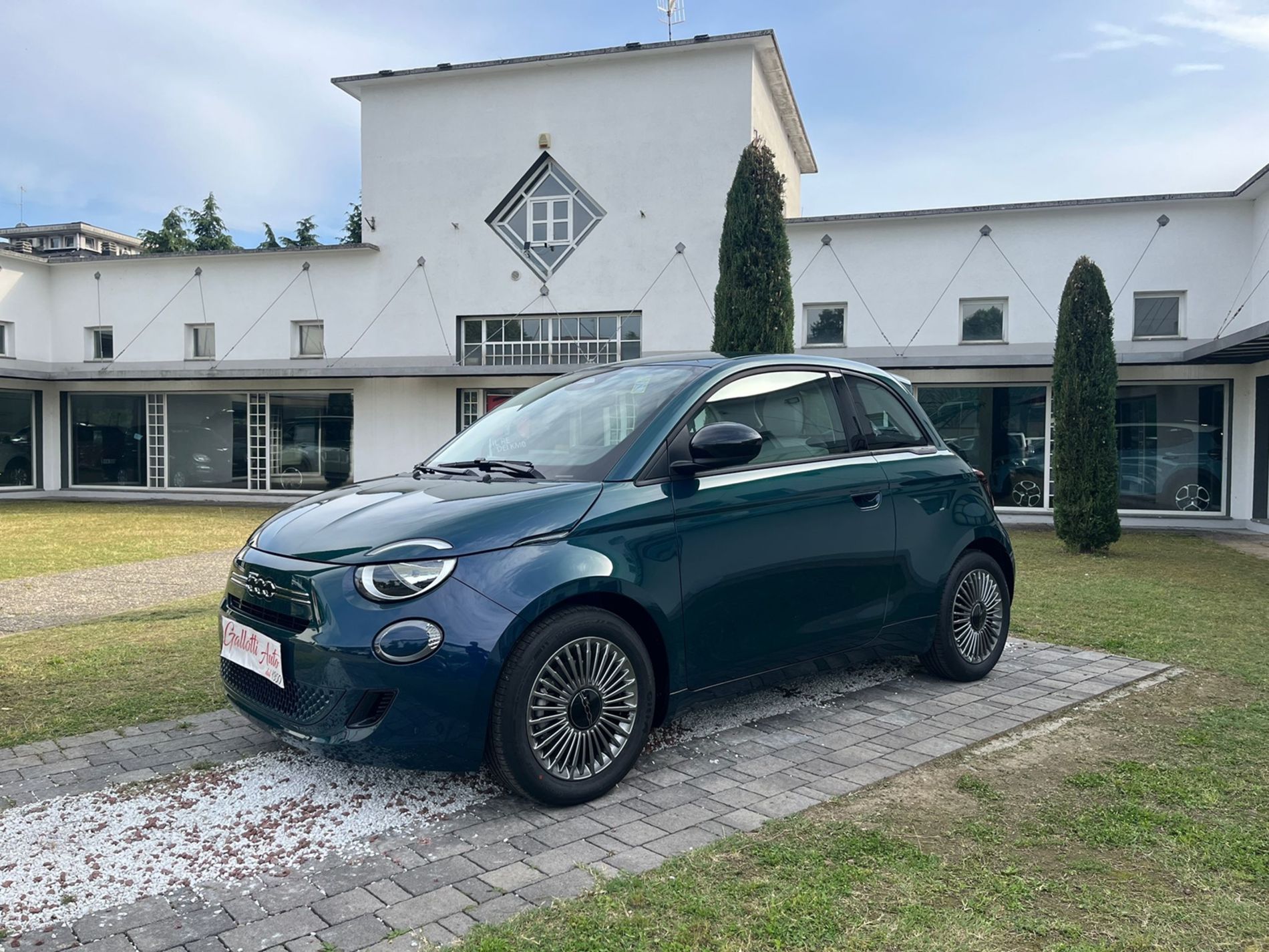 Icon 1.0 hybrid 65cv - Gallotti Auto