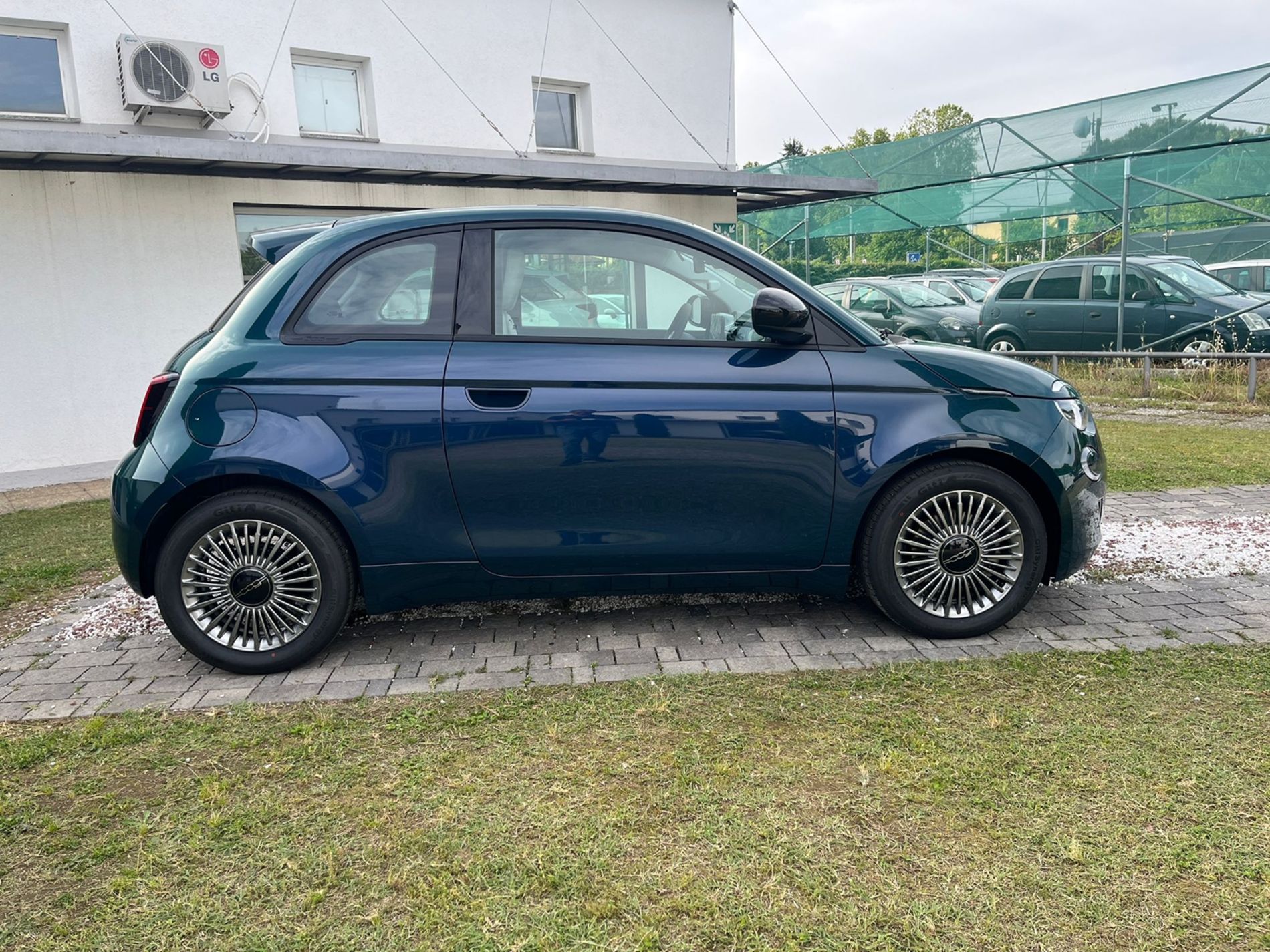 Icon 1.0 hybrid 65cv - Gallotti Auto