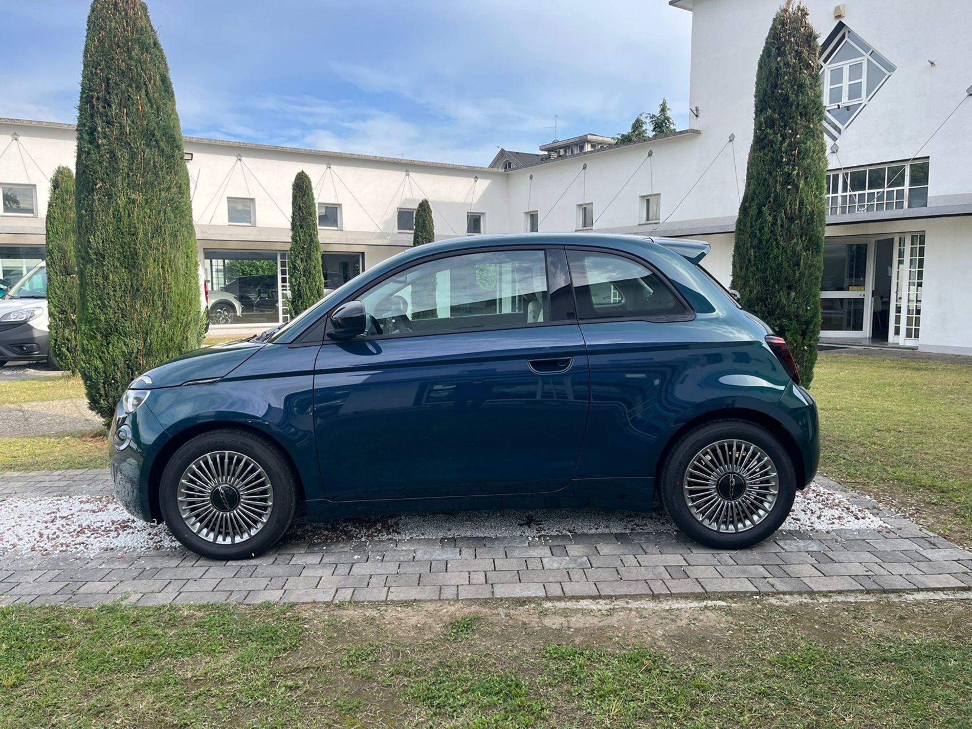 Icon 1.0 hybrid 65cv - Gallotti Auto