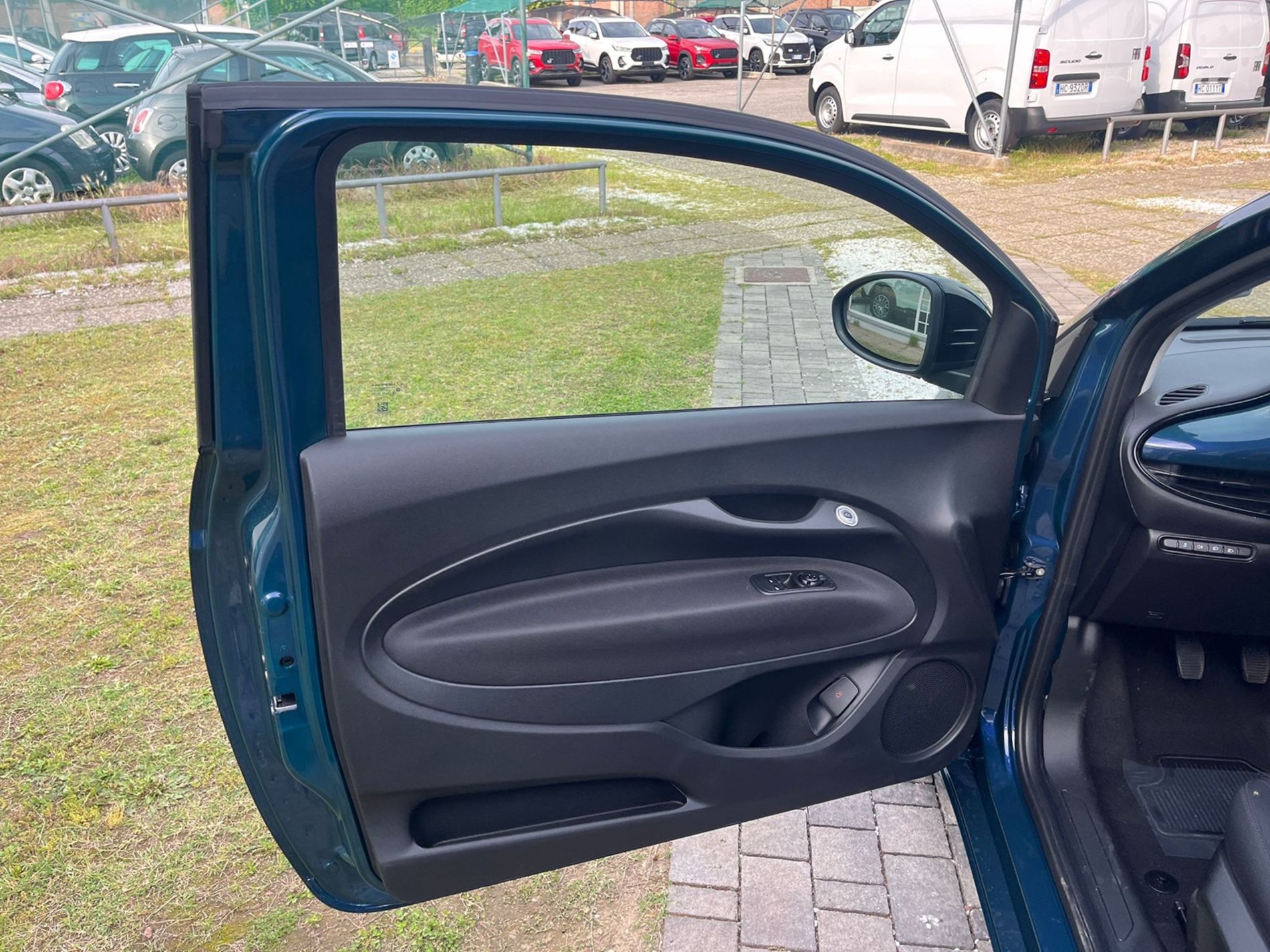 Icon 1.0 hybrid 65cv - Gallotti Auto