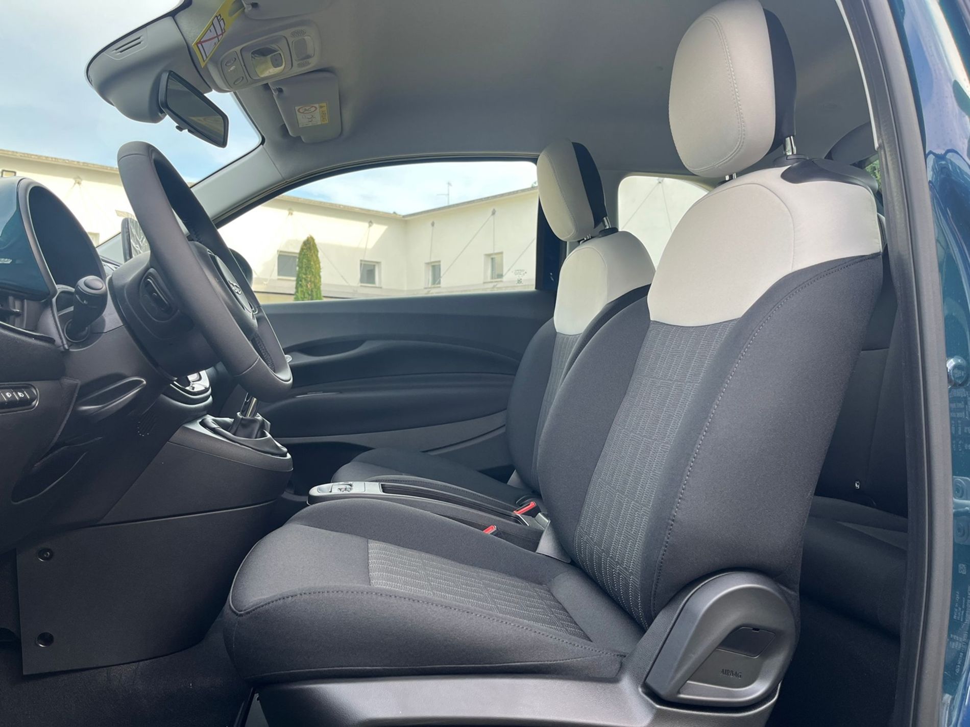 Icon 1.0 hybrid 65cv - Gallotti Auto