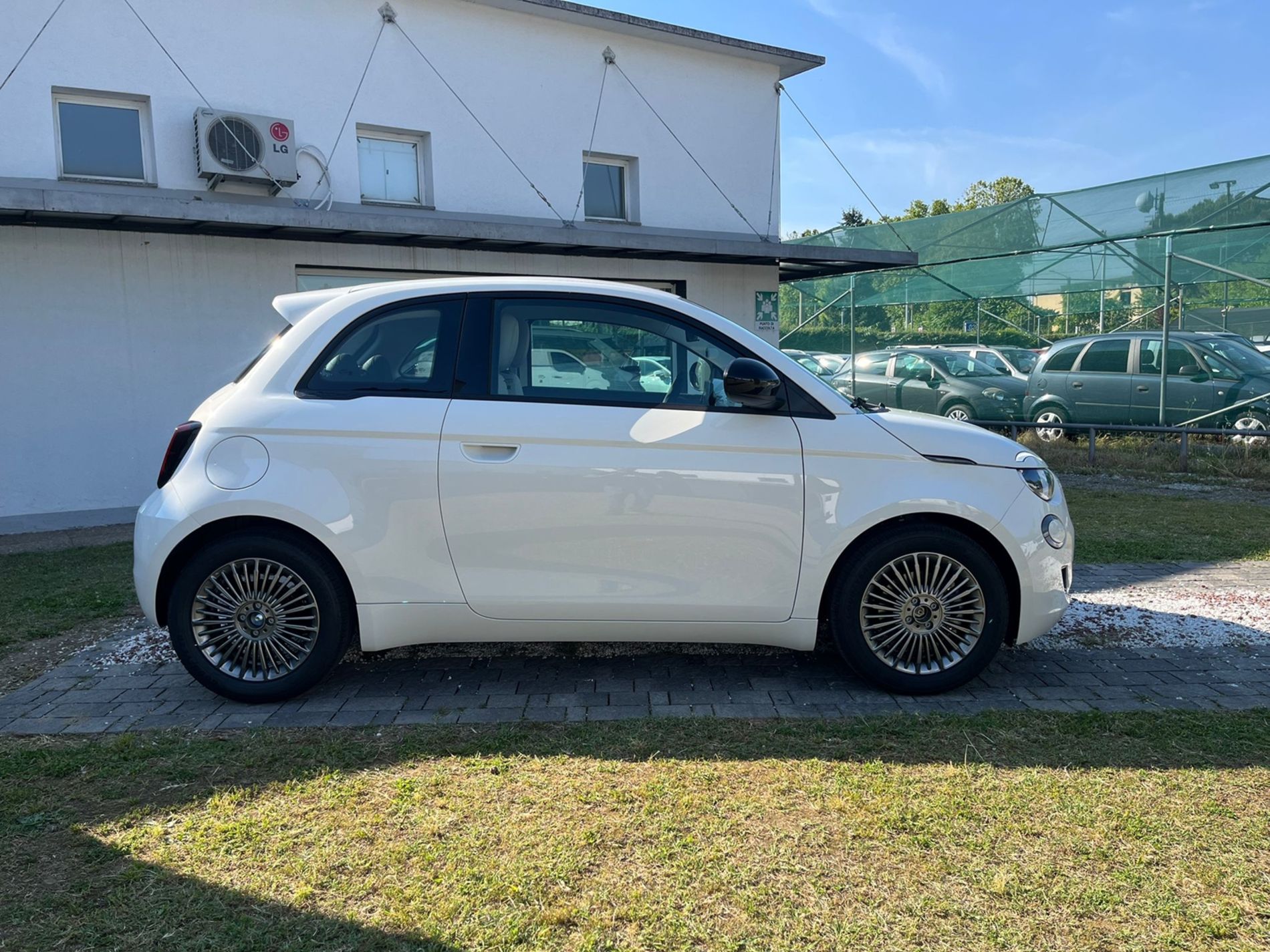 Icon 1.0 hybrid 65cv - Gallotti Auto