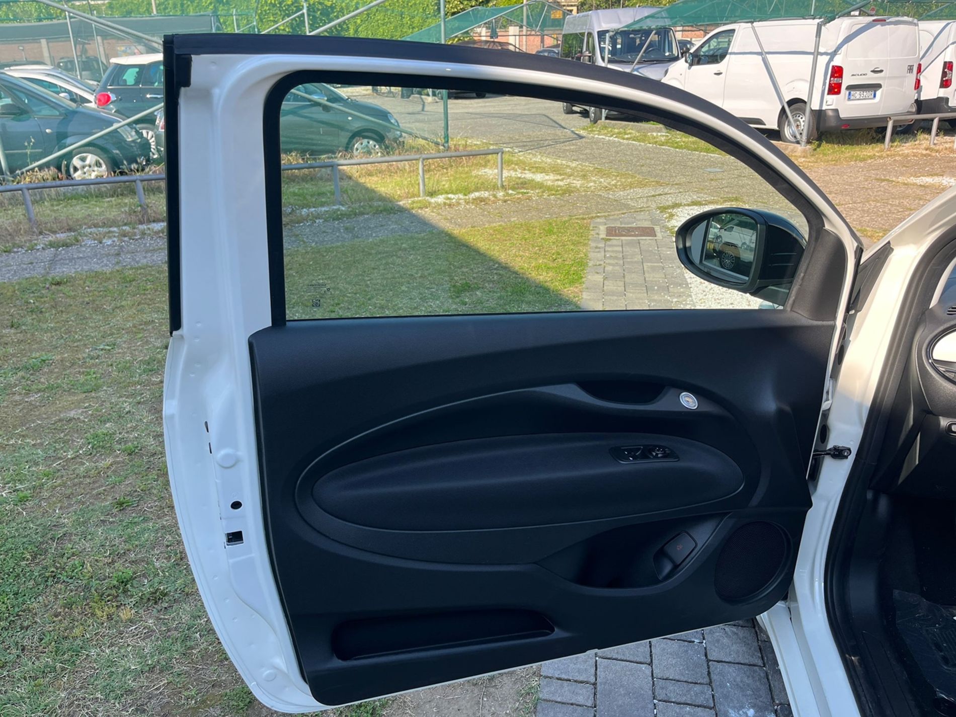 Icon 1.0 hybrid 65cv - Gallotti Auto