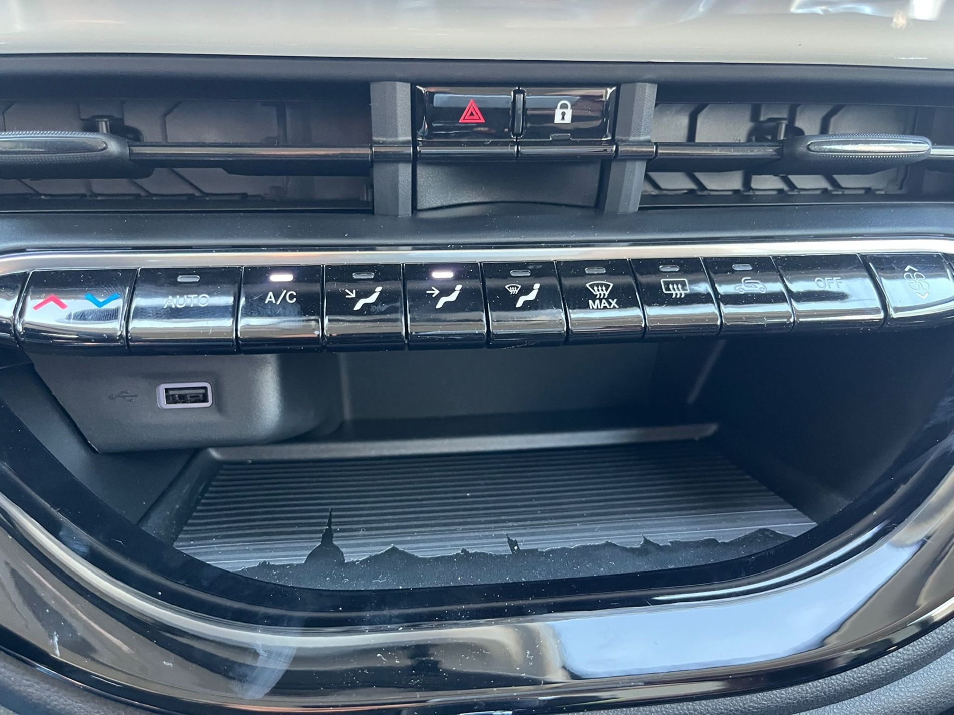 Icon 1.0 hybrid 65cv - Gallotti Auto