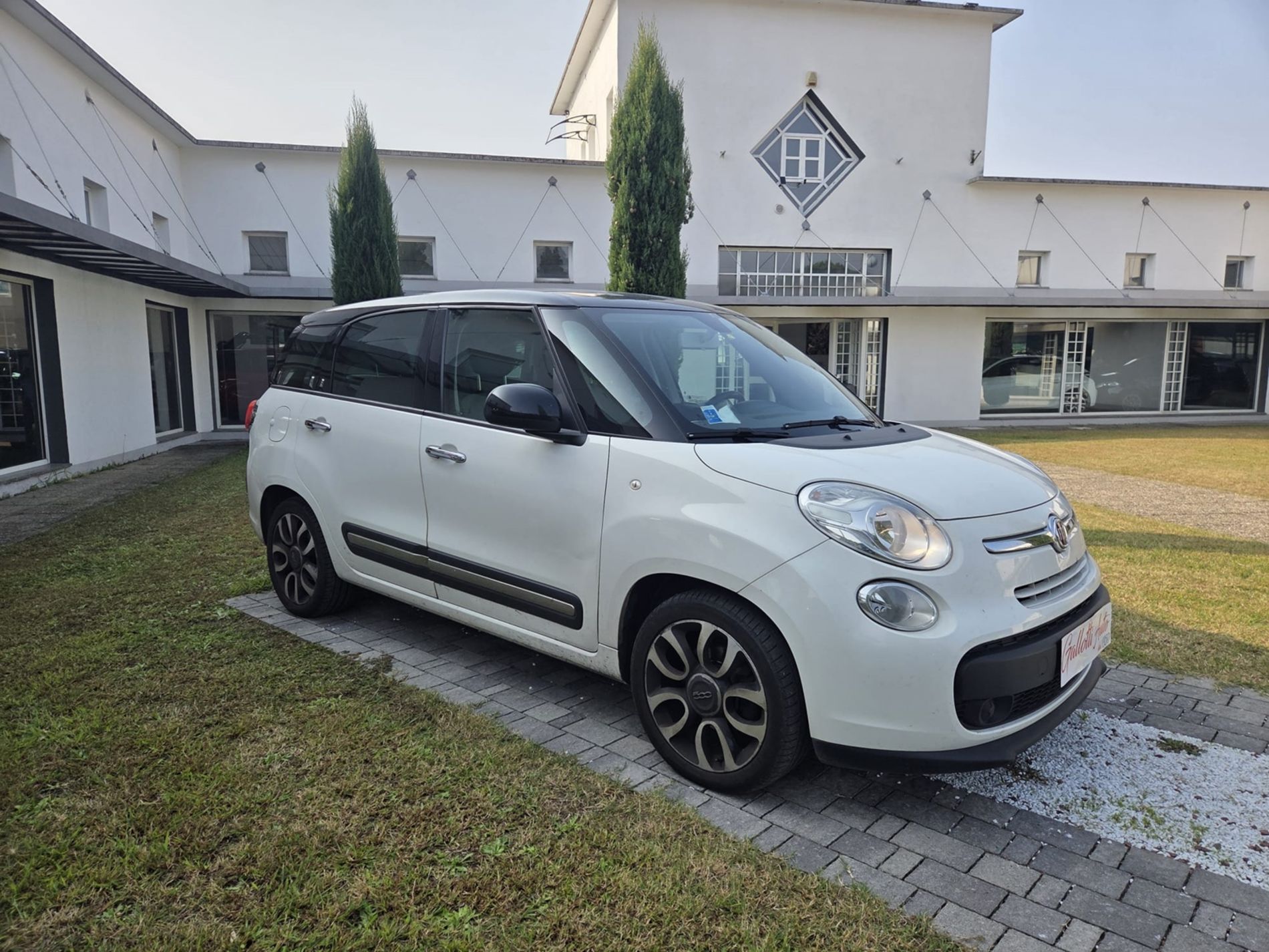 RISERVATA A COMMERCIANTI D’AUTO - Gallotti Auto