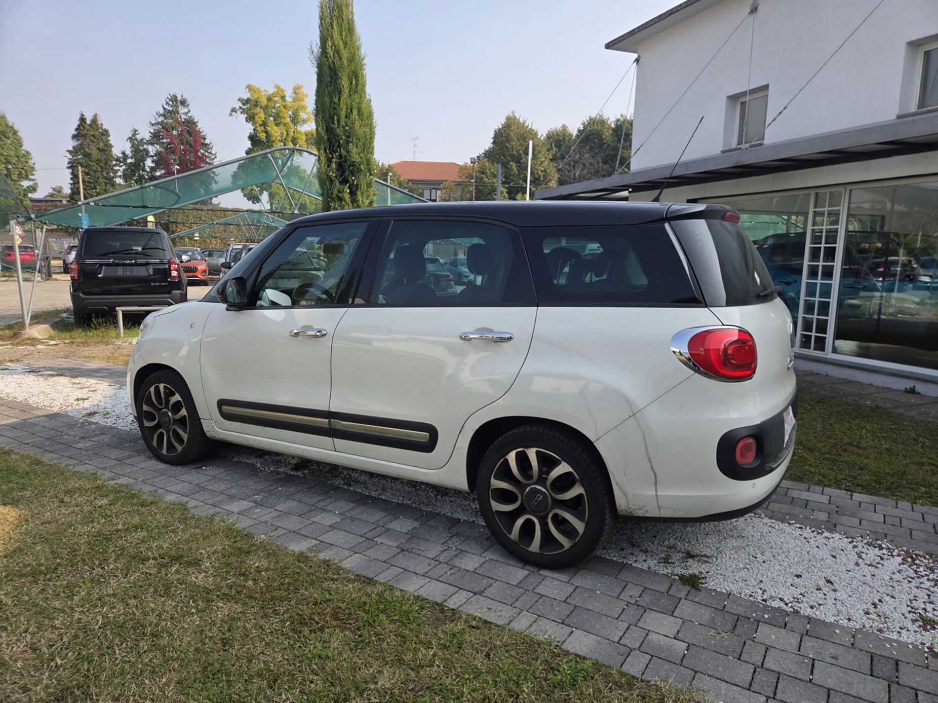 RISERVATA A COMMERCIANTI D’AUTO - Gallotti Auto