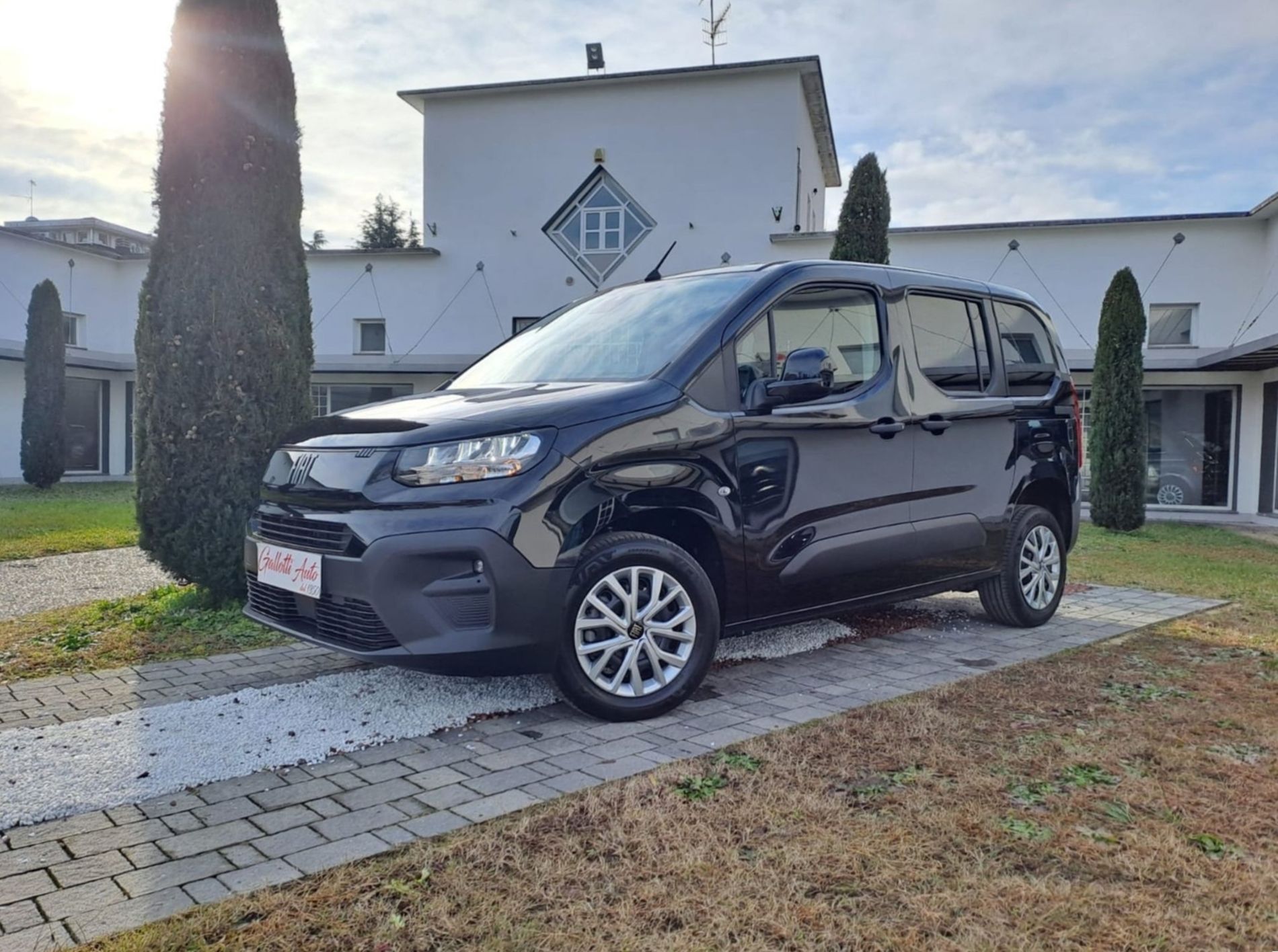 COMBI 5posti N1 L1 1.5 diesel 130CV + IVA - SENZA VINCOLI DI FINANZIAMENTO  - Gallotti Auto