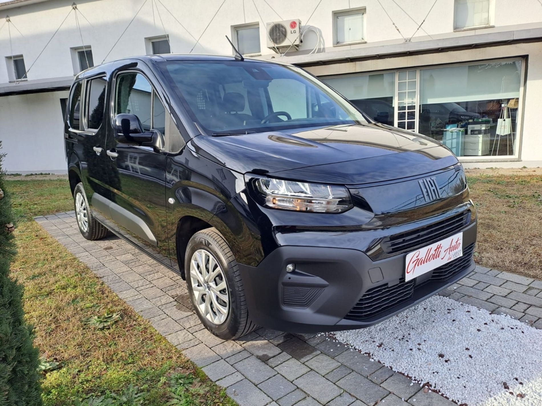 COMBI 5posti N1 L1 1.5 diesel 130CV + IVA - SENZA VINCOLI DI FINANZIAMENTO  - Gallotti Auto