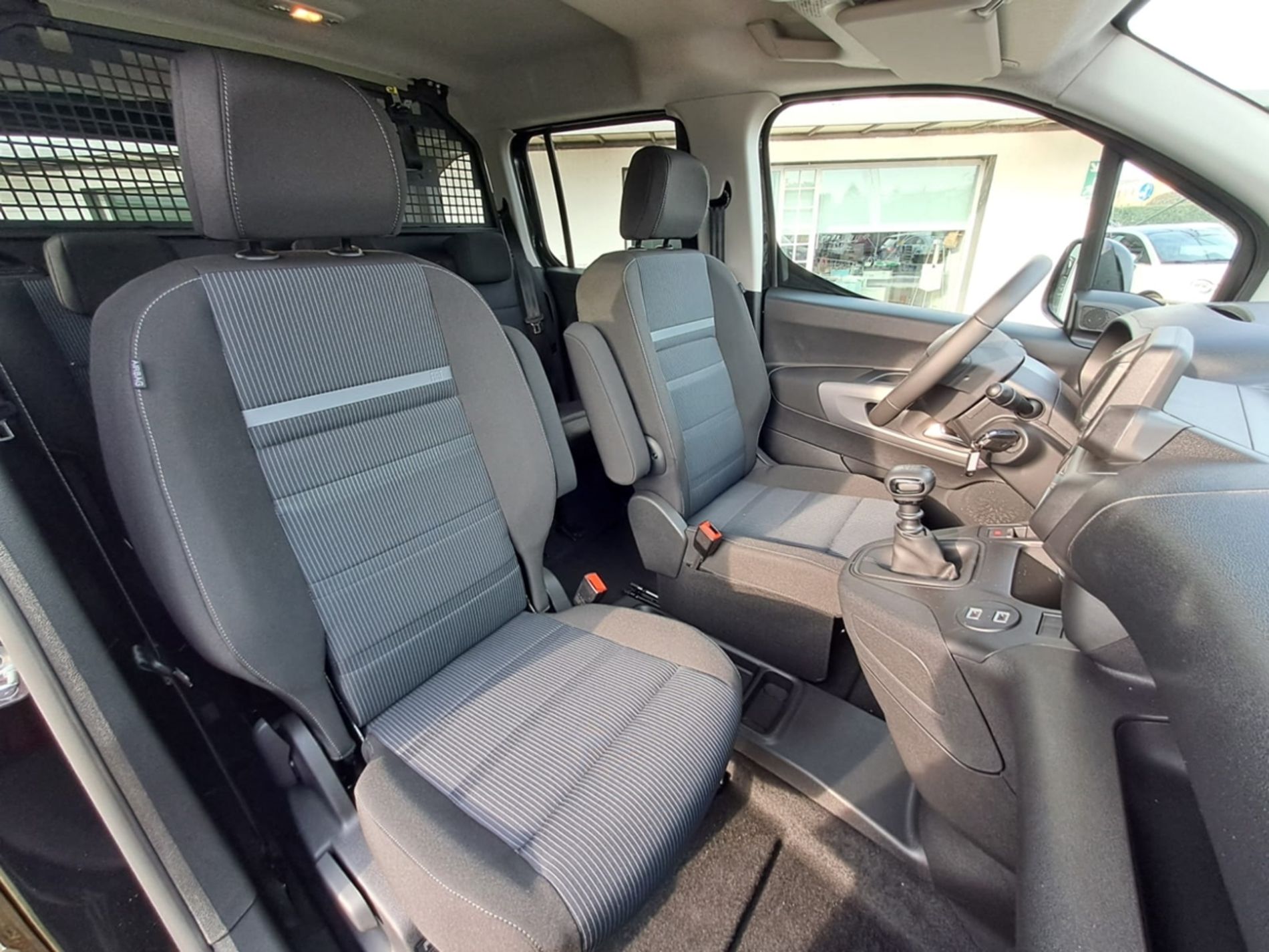 COMBI 5posti N1 L1 1.5 diesel 130CV + IVA - SENZA VINCOLI DI FINANZIAMENTO  - Gallotti Auto
