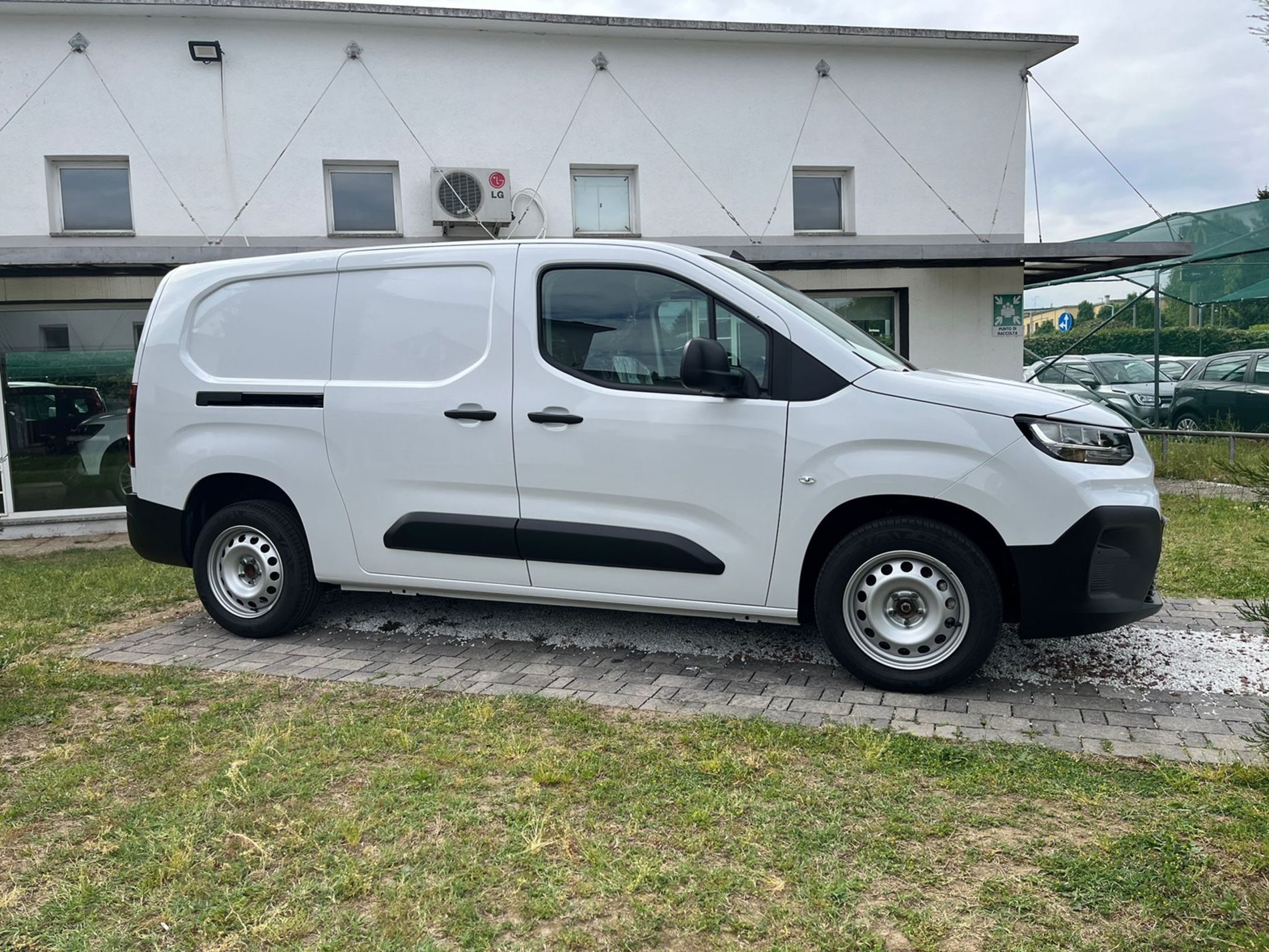 Van XL Passo Lungo 1.5 diesel 130cv mt6 - Gallotti Auto