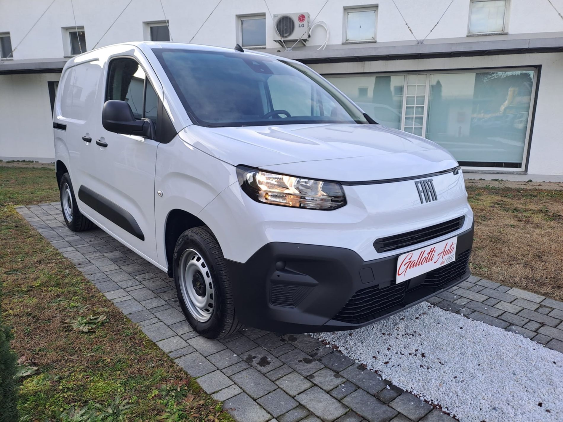VAN 1.5 BLUEHDI 100cv + IVA - Gallotti Auto