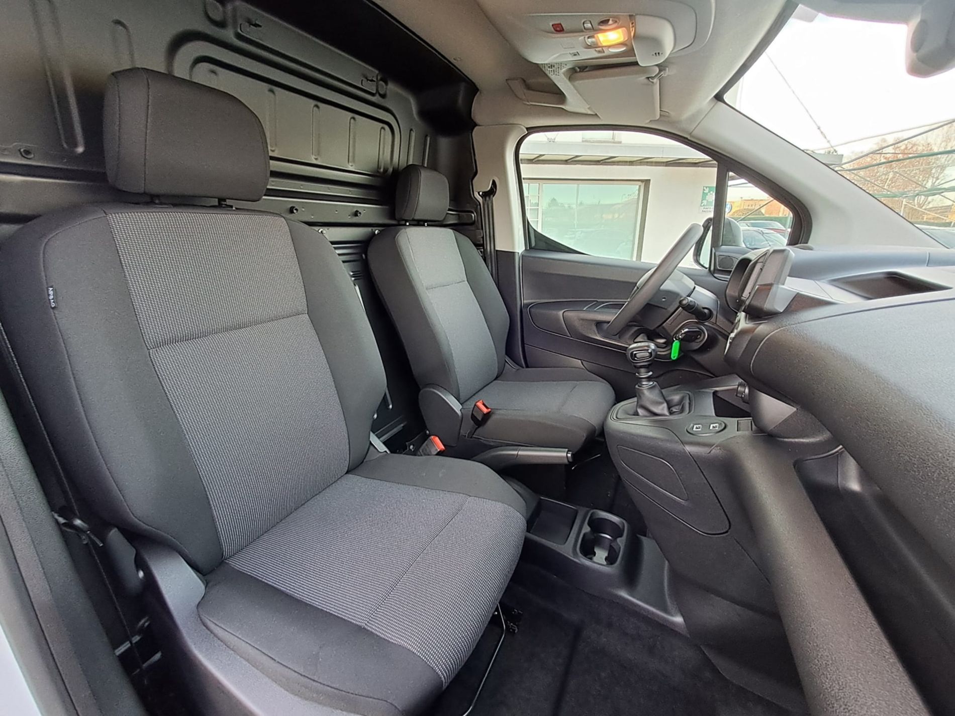 VAN 1.5 BLUEHDI 100cv + IVA - Gallotti Auto