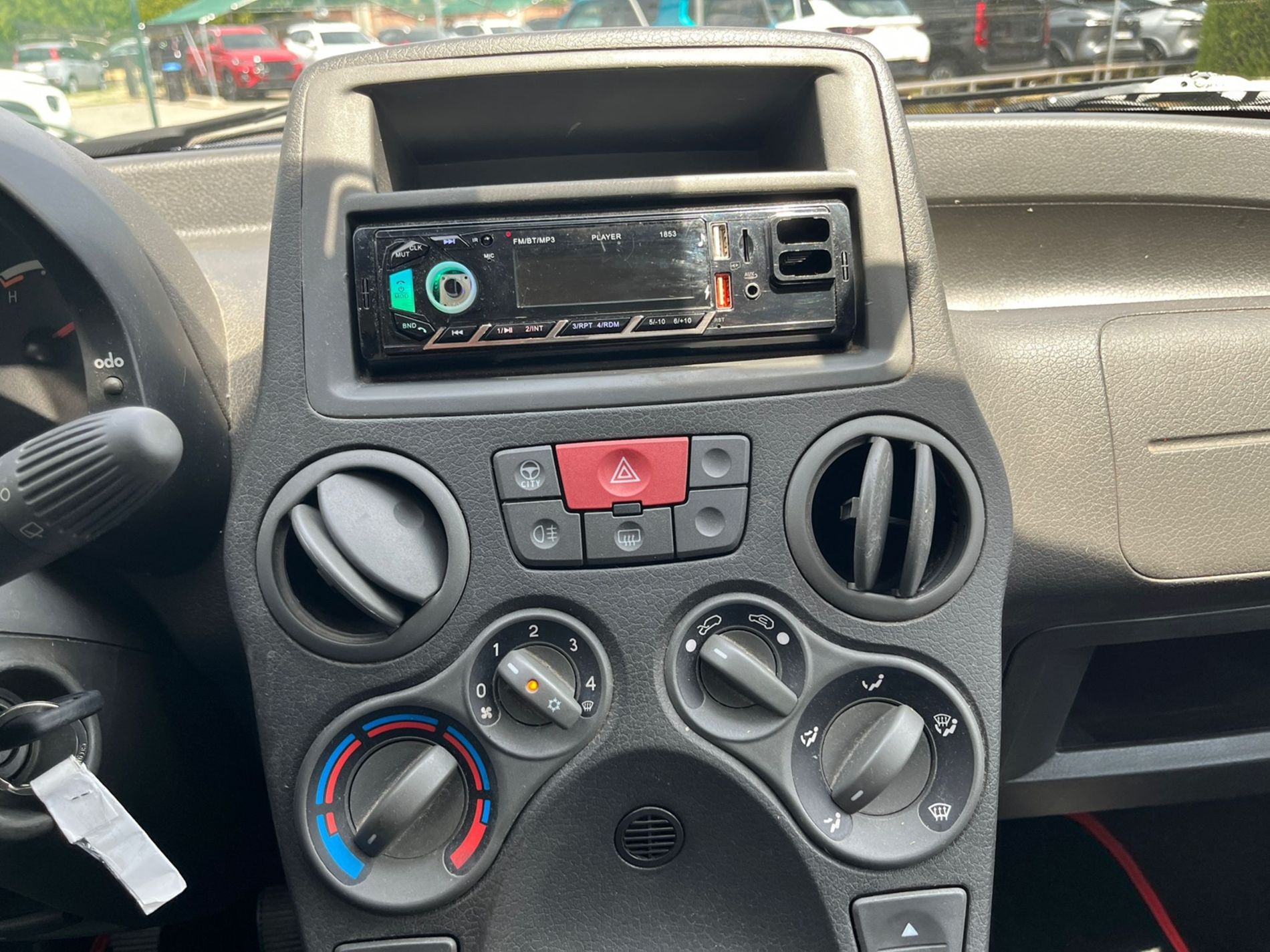  1.2 Dynamic 69cv E5 - RISERVATA A COMMERCIANTI D’AUTO - Gallotti Auto