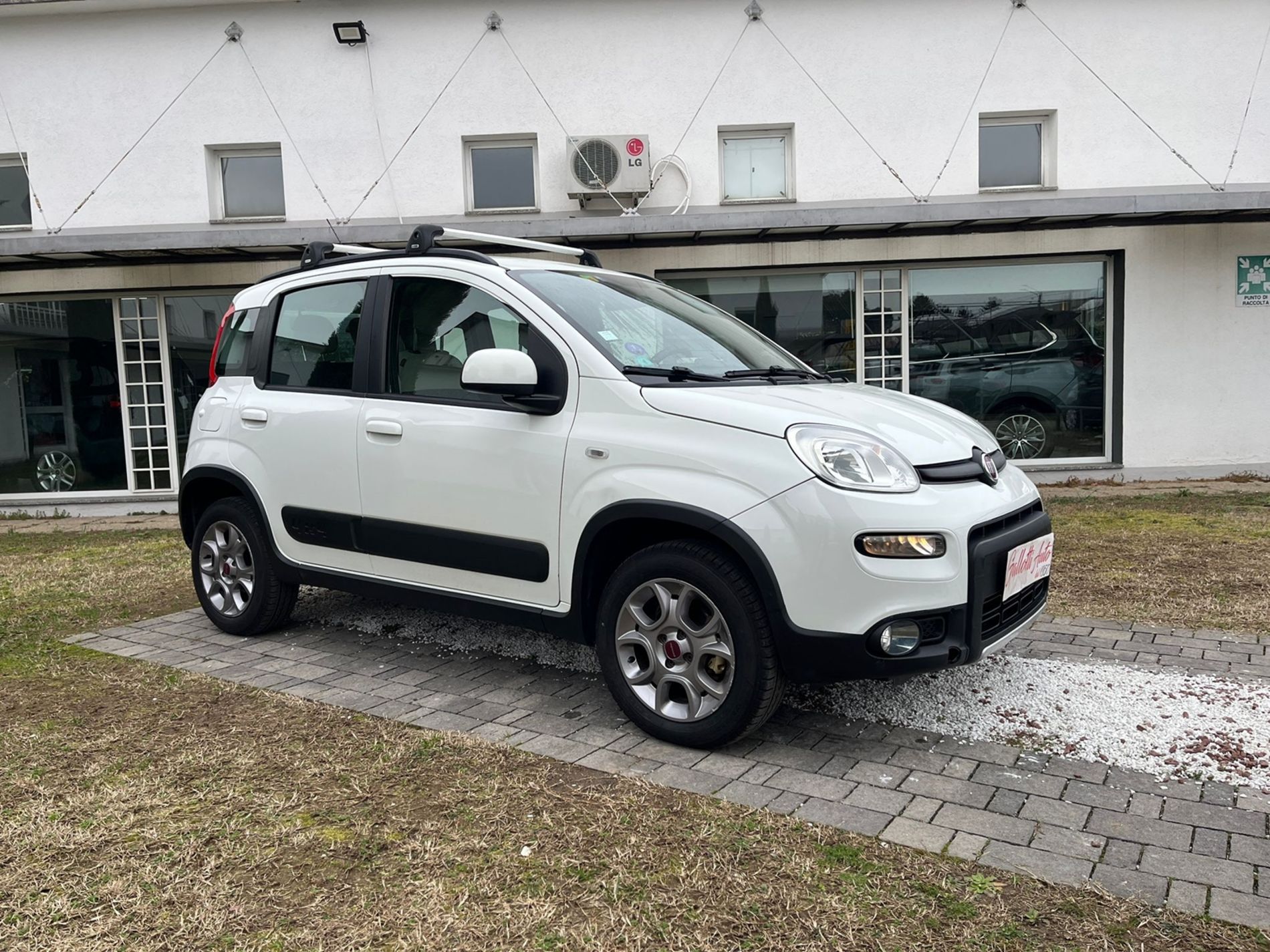 0.9 t.air turbo 4x4 85cv - RISERVATA A COMMERCIANTI D’AUTO - Gallotti Auto