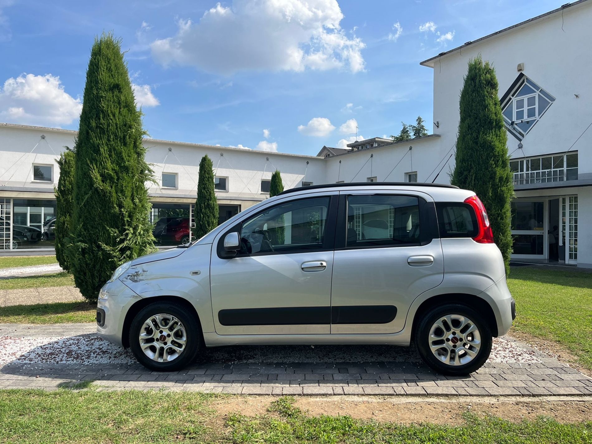 1.2 Lounge 69cv - RISERVATA A COMMERCIANTI D’AUTO - Gallotti Auto