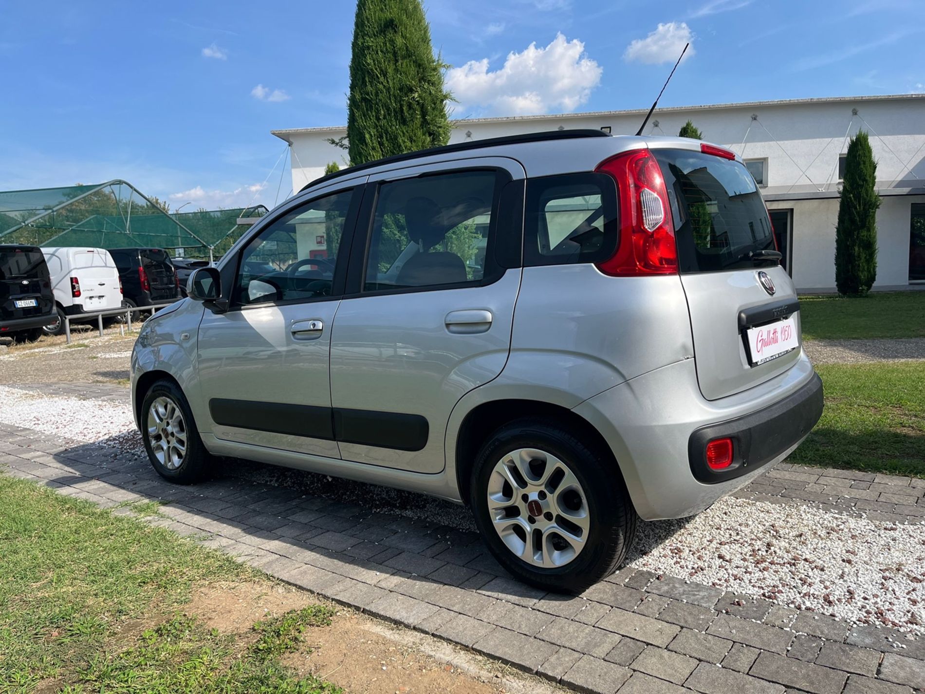 1.2 Lounge 69cv - RISERVATA A COMMERCIANTI D’AUTO - Gallotti Auto
