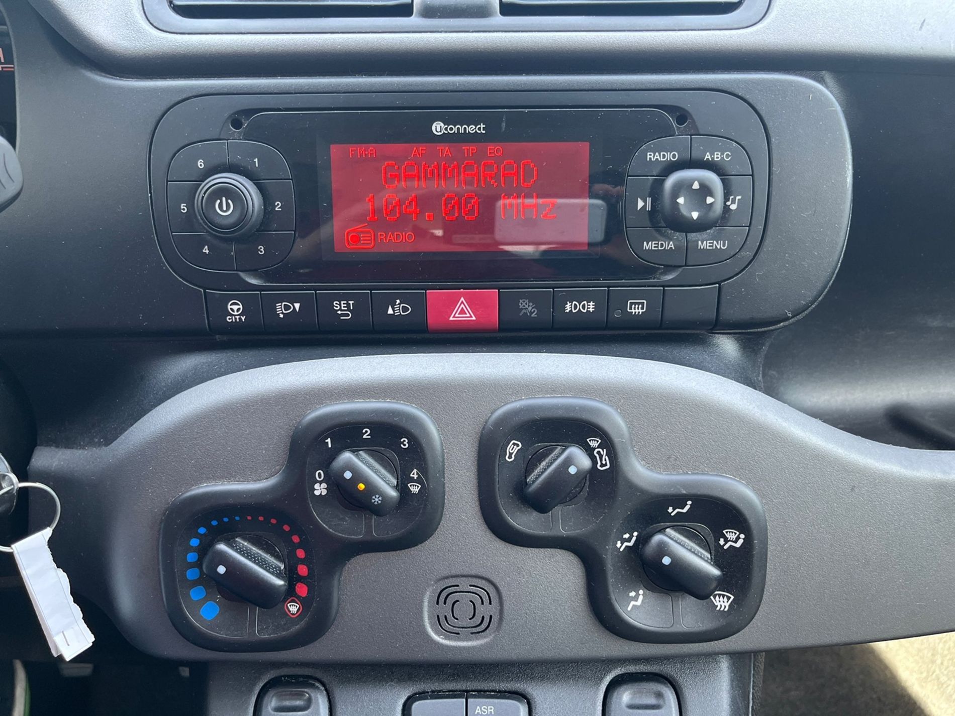 1.2 Lounge 69cv - RISERVATA A COMMERCIANTI D’AUTO - Gallotti Auto