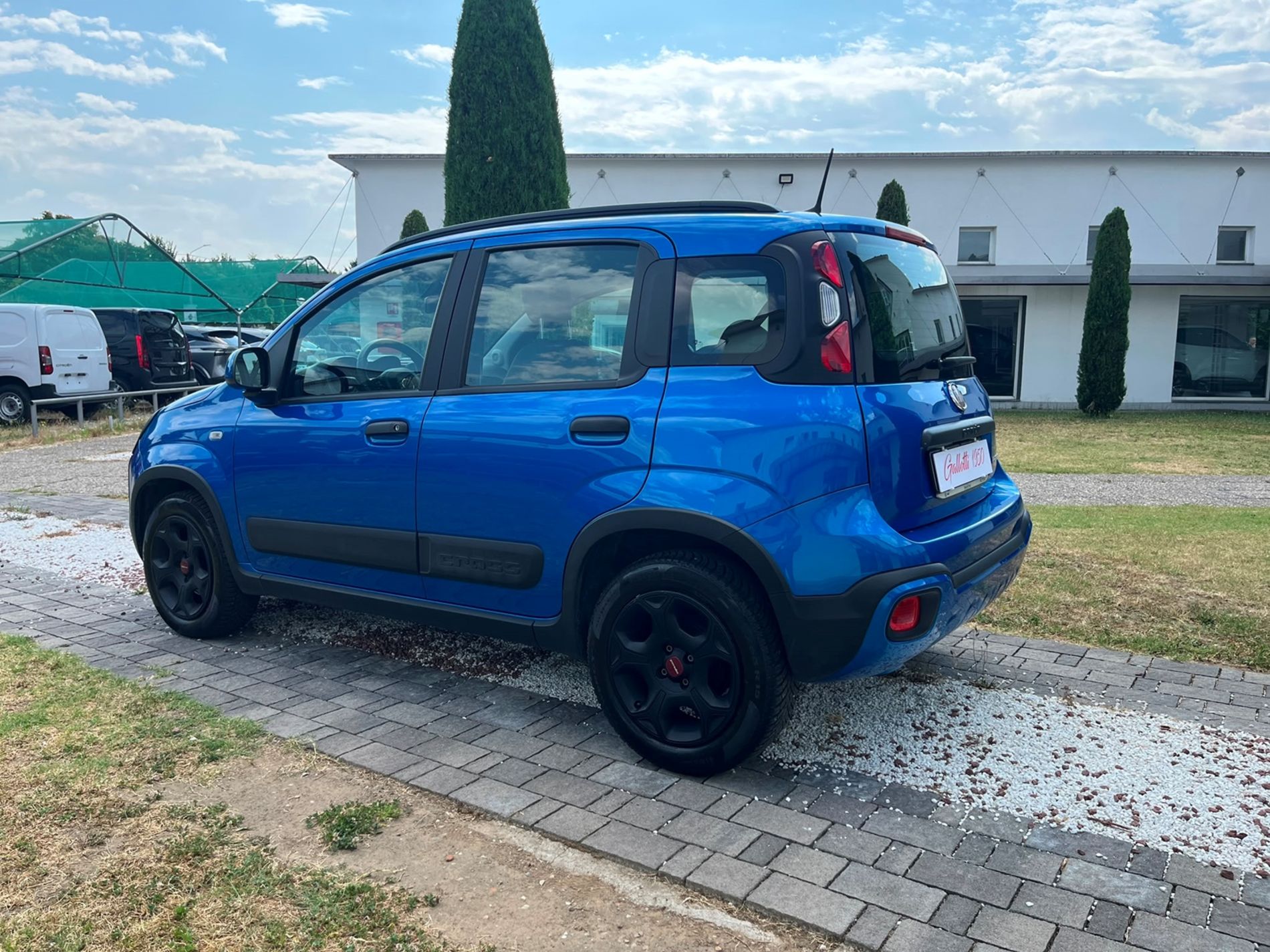 1.0 firefly hybrid s&s 70cv -RISERVATA A COMMERCIANTI D’AUTO - Gallotti Auto