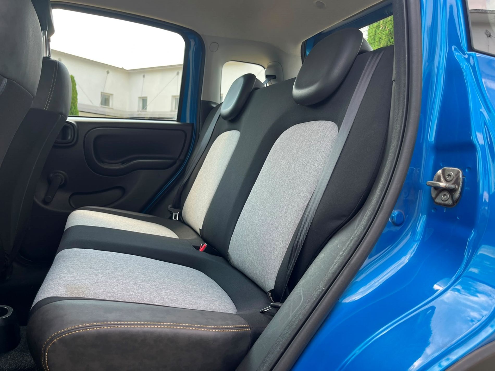 1.0 firefly hybrid s&s 70cv -RISERVATA A COMMERCIANTI D’AUTO - Gallotti Auto