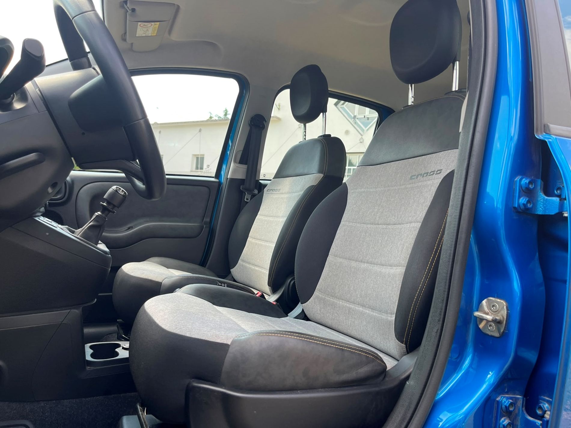 1.0 firefly hybrid s&s 70cv -RISERVATA A COMMERCIANTI D’AUTO - Gallotti Auto