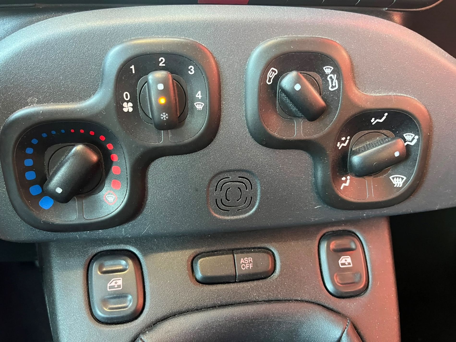 1.0 hybrid s&s 70cv - SENZA VINCOLI DI FINANZIAMENTO - Gallotti Auto