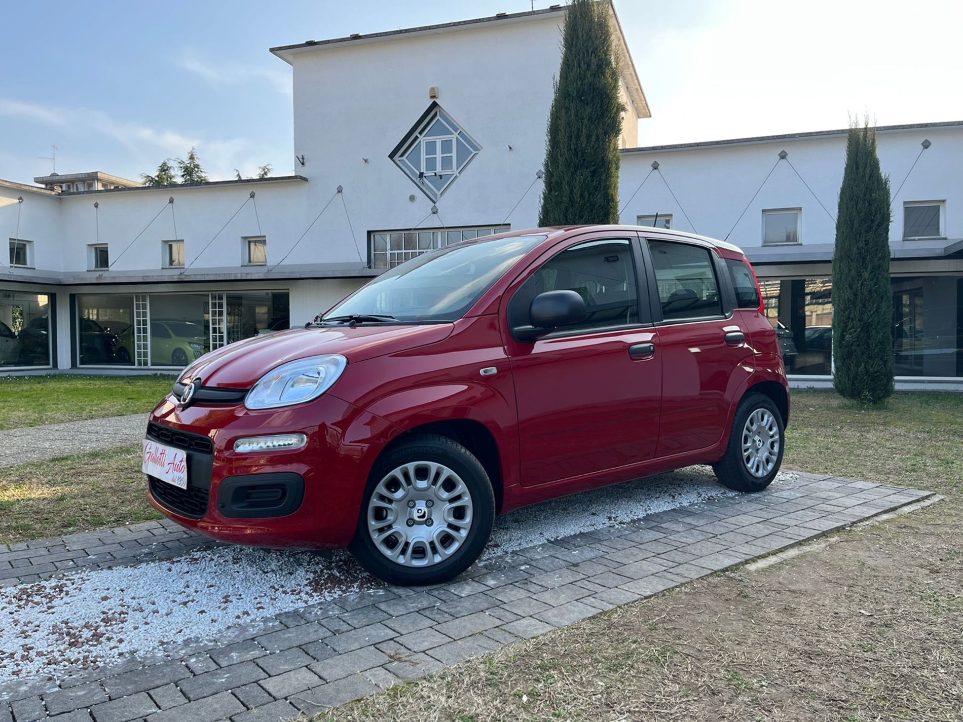 1.0 firefly hybrid Icon s&s 70cv 5p.ti - Gallotti Auto
