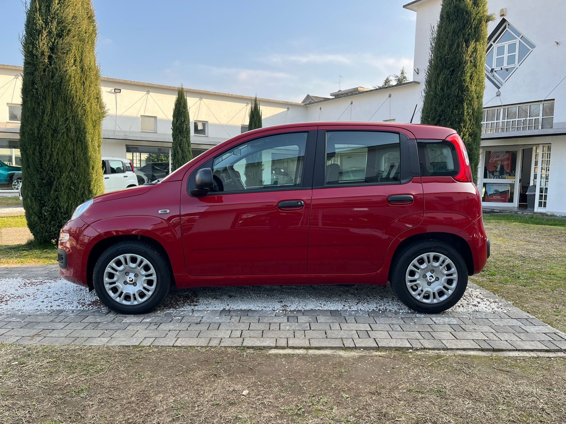 1.0 firefly hybrid Icon s&s 70cv 5p.ti - Gallotti Auto