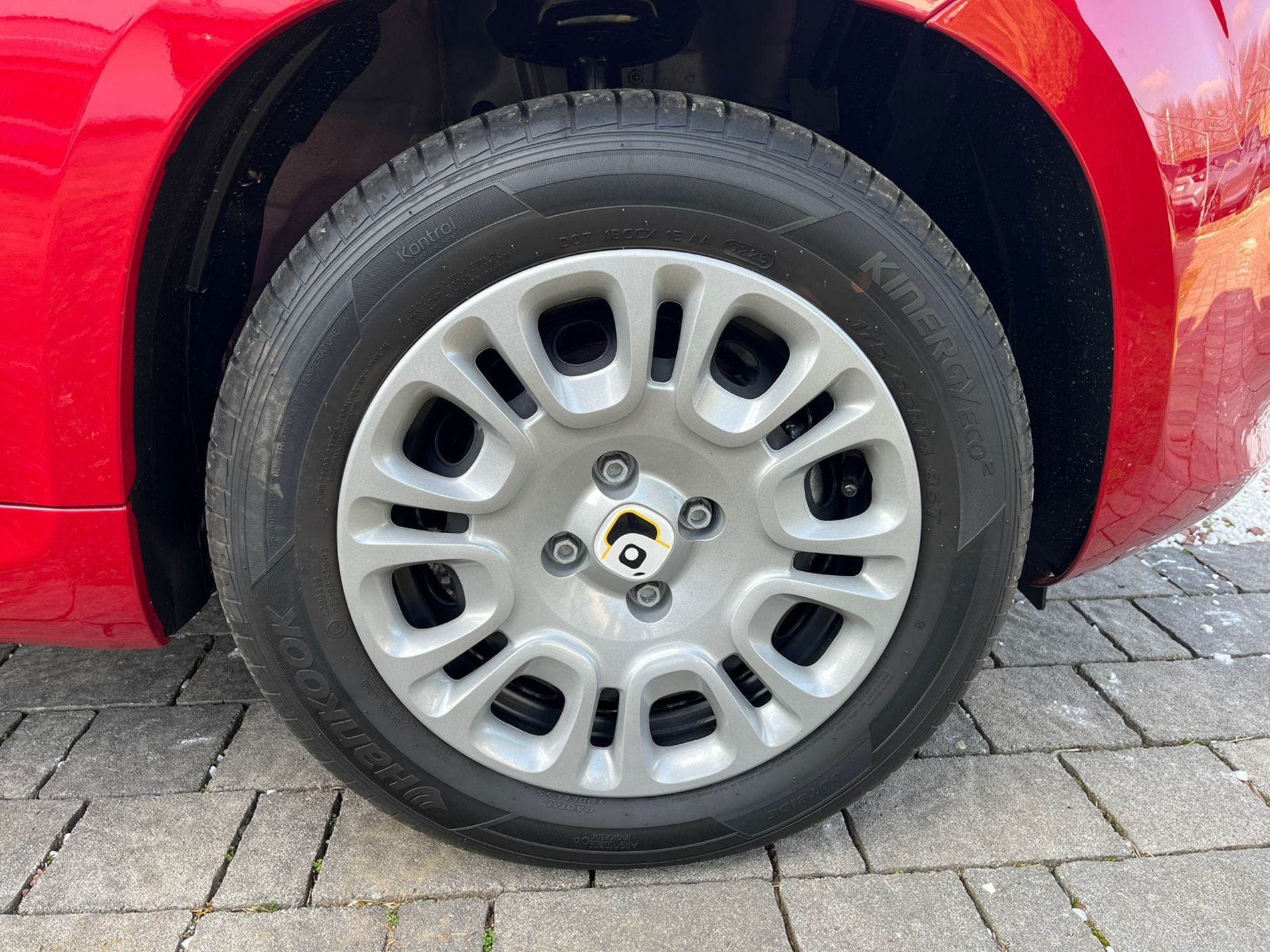 1.0 firefly hybrid Icon s&s 70cv 5p.ti - Gallotti Auto