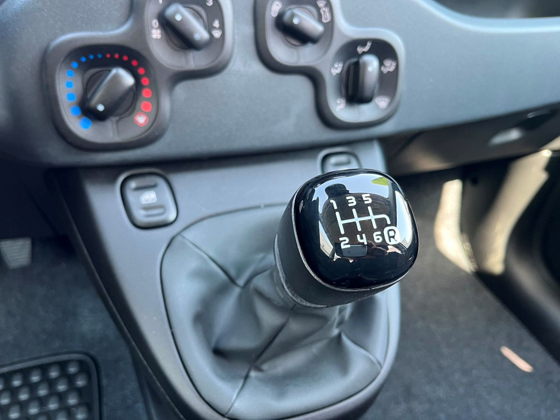 1.0 firefly hybrid Icon s&s 65cv 5p.ti - SENZA VINCOLI DI FINANZIAMENTO - Gallotti Auto