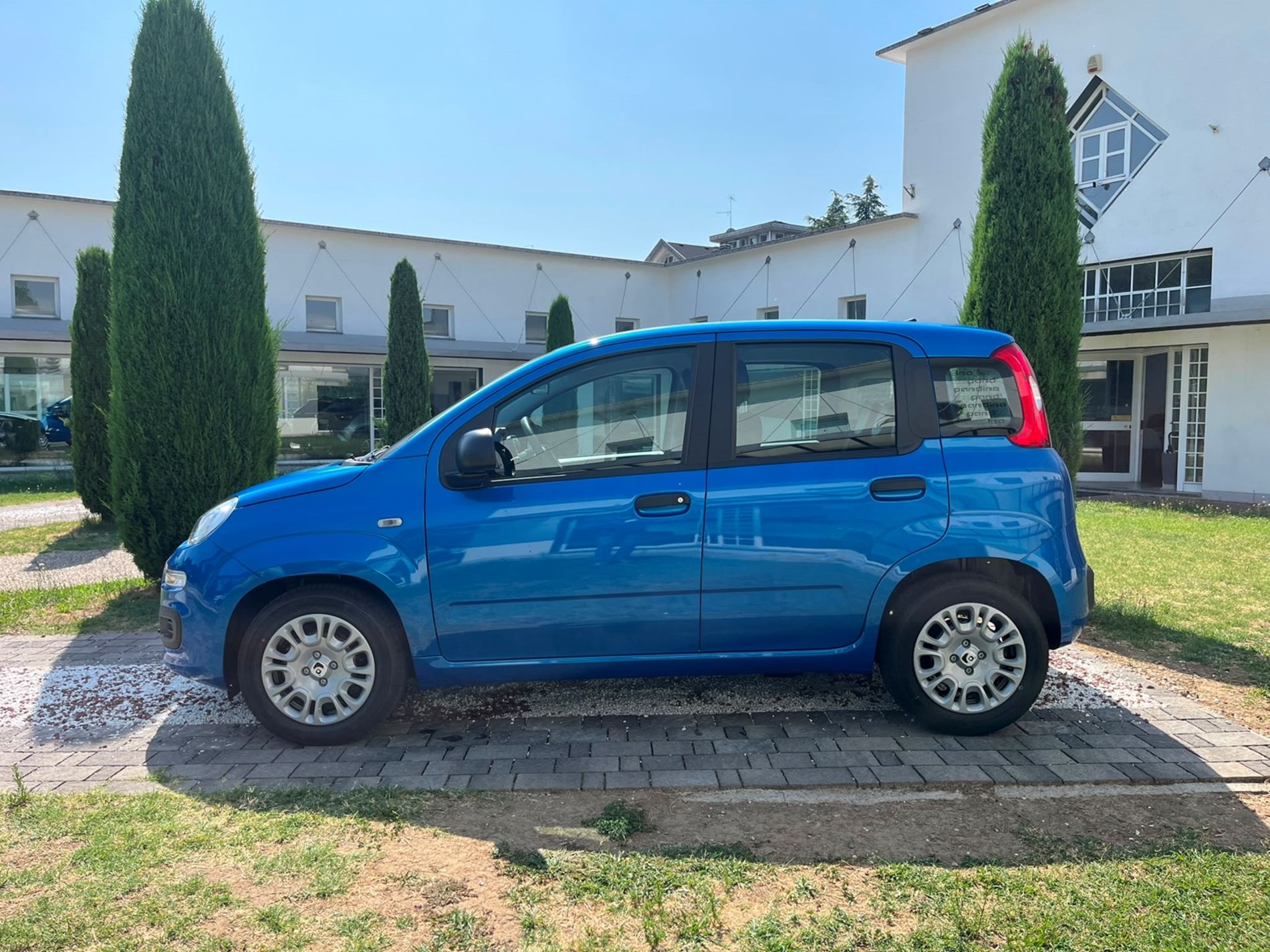 Pandina 1.0 firefly hybrid Icon s&s 65cv 5p.ti - Gallotti Auto