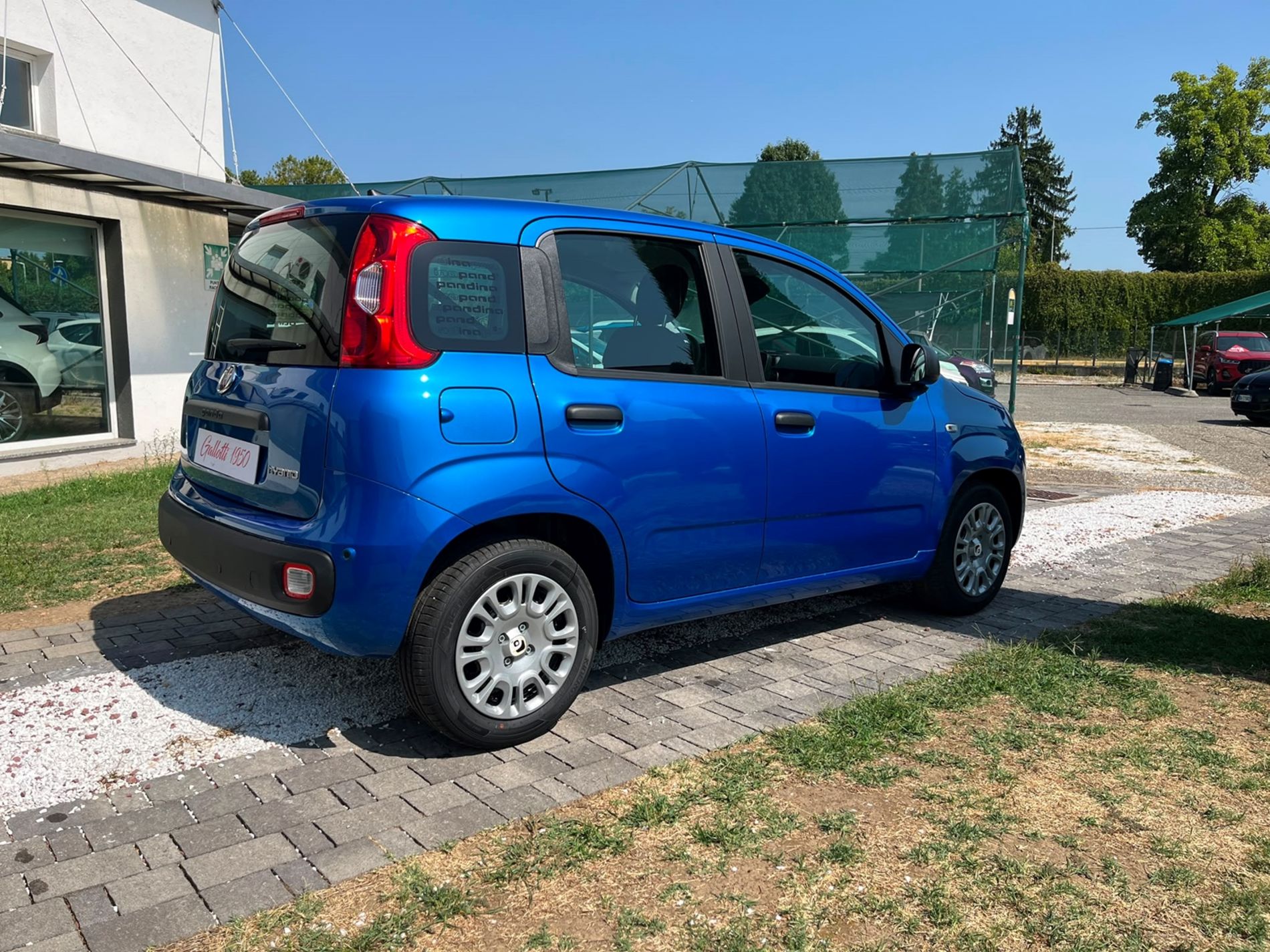 Pandina 1.0 firefly hybrid Icon s&s 65cv 5p.ti - Gallotti Auto