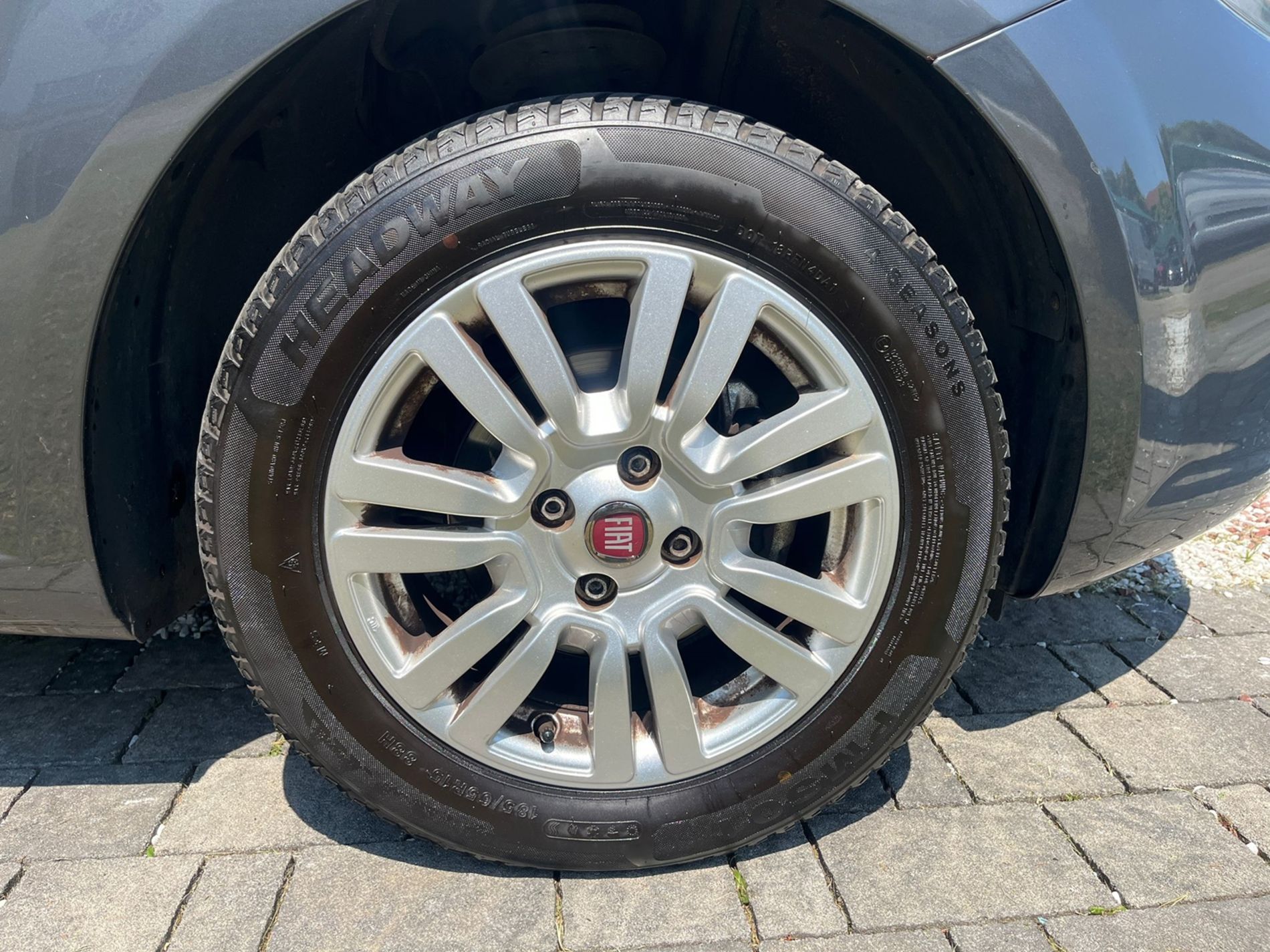Fiat Punto 1.2 Lounge 5p E6  - RISERVATA A COMMERCIANTI D’AUTO - Gallotti Auto