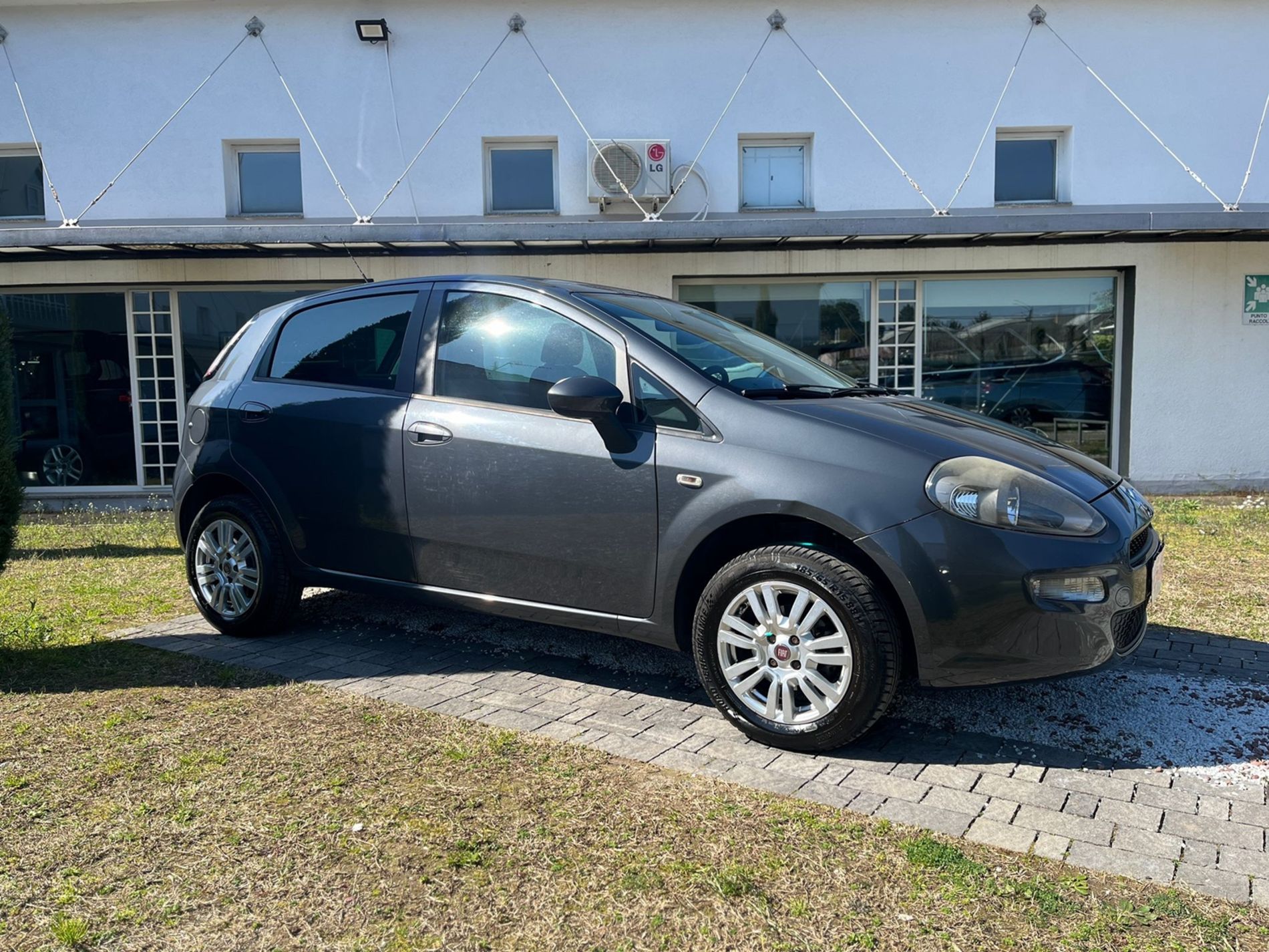 1.4 70cv 5p - Gallotti Auto