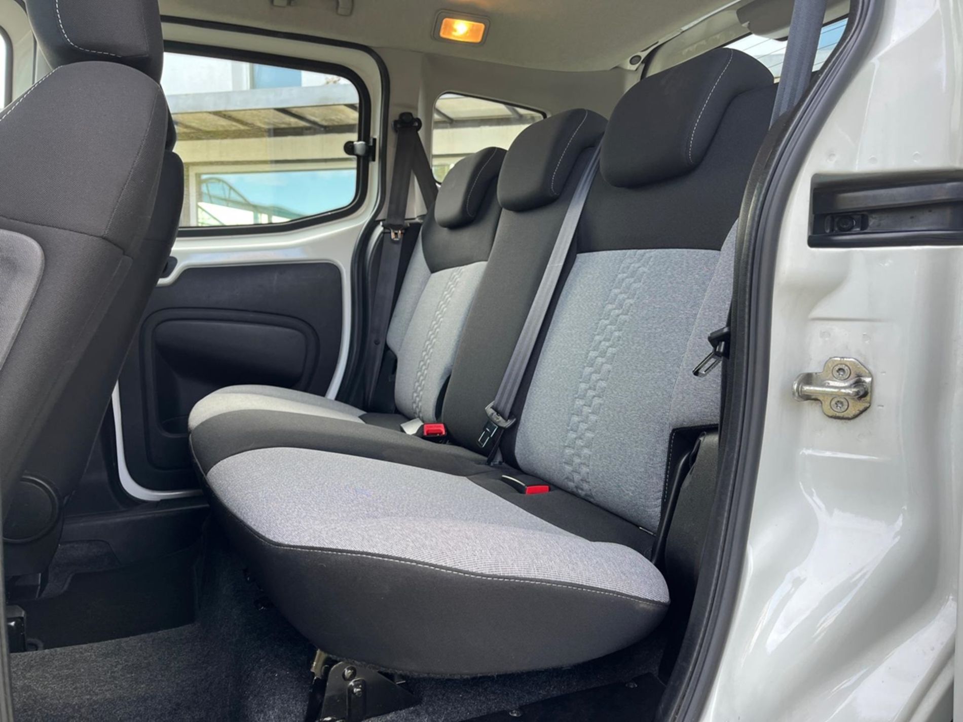 1.4 8v Lounge 77cv - Gallotti Auto